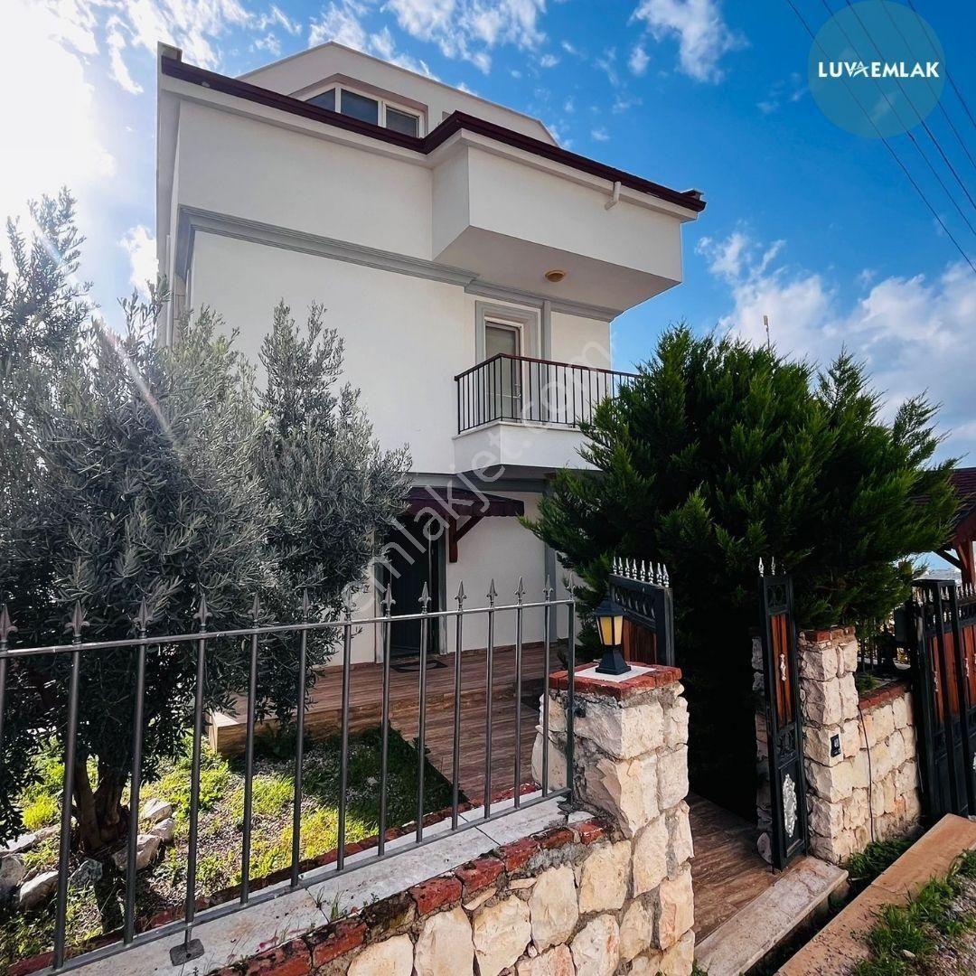 Didim Akbük'te Panoramik Deniz Manzaralı 6+1 Tam Müstakil Villa - Görsel 4