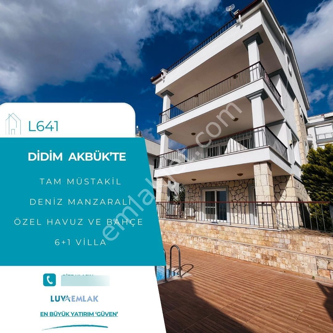 Didim Akbük'te Panoramik Deniz Manzaralı 6+1 Tam Müstakil Villa