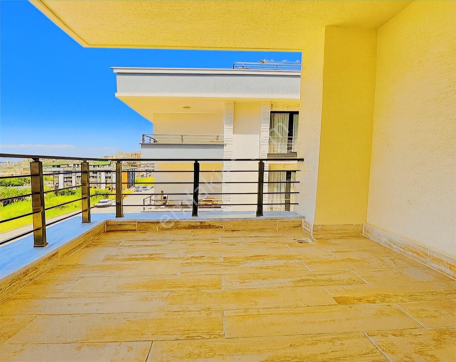 Beylikdüzü Lıve Yapı'dan Deniz Ve Vadi Manzaralı Dubleks Fırsatı - Görsel 22