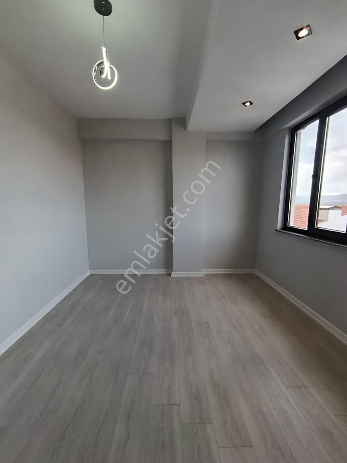 Çamlıca Mahallesinde Sıfır 4+1 Dubleks Daire - Görsel 6