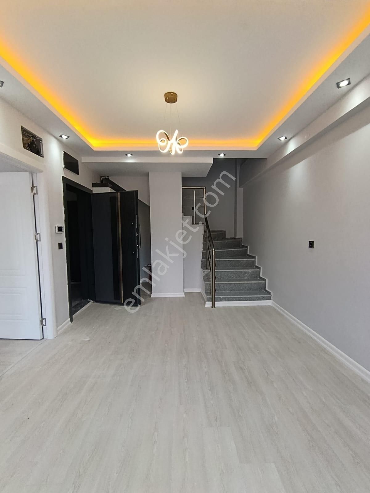 Çamlıca Mahallesinde Sıfır 4+1 Dubleks Daire - Görsel 11