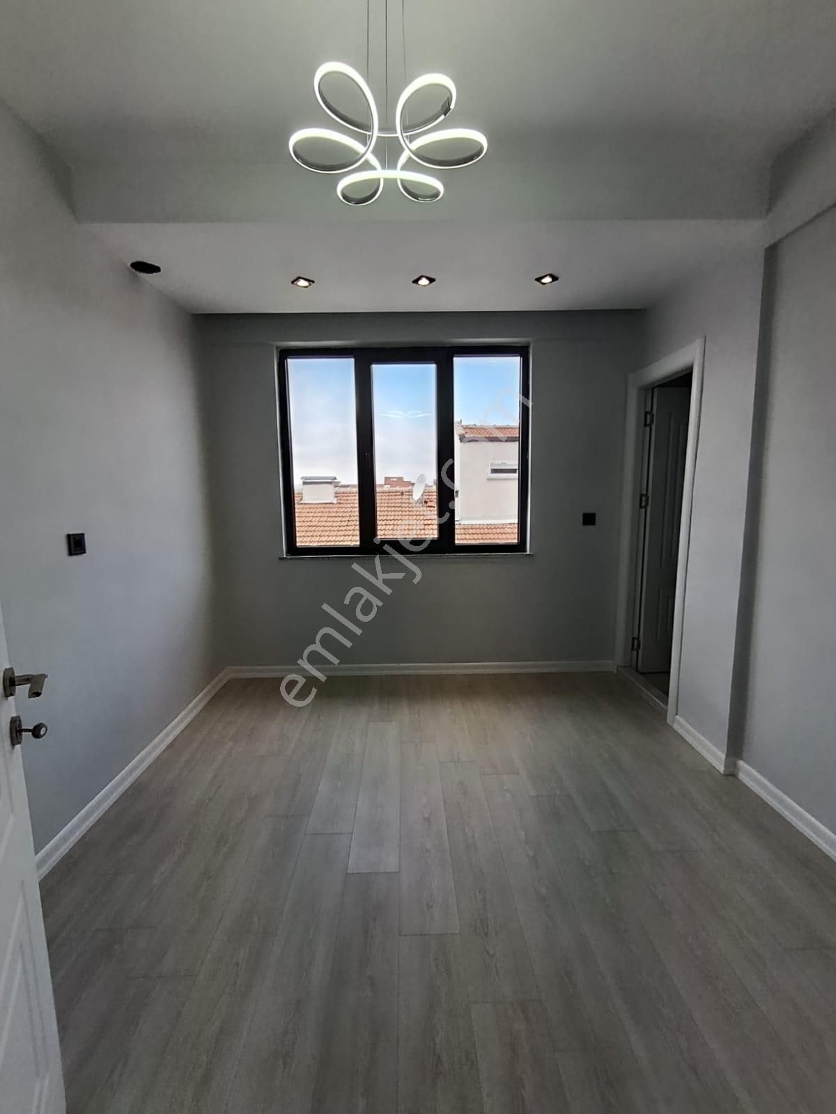 Çamlıca Mahallesinde Sıfır 4+1 Dubleks Daire - Görsel 4