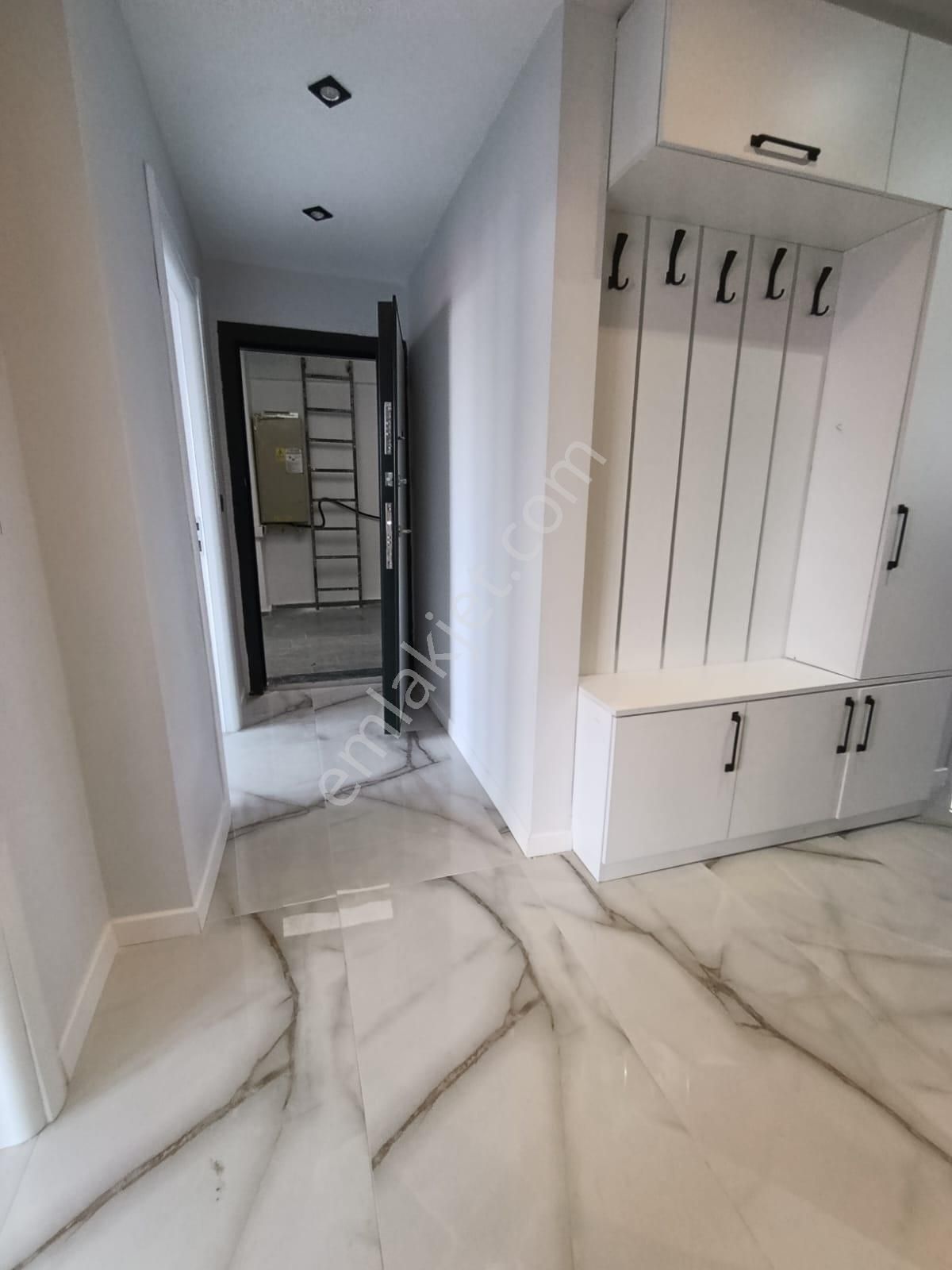 Çamlıca Mahallesinde Sıfır 4+1 Dubleks Daire - Görsel 19