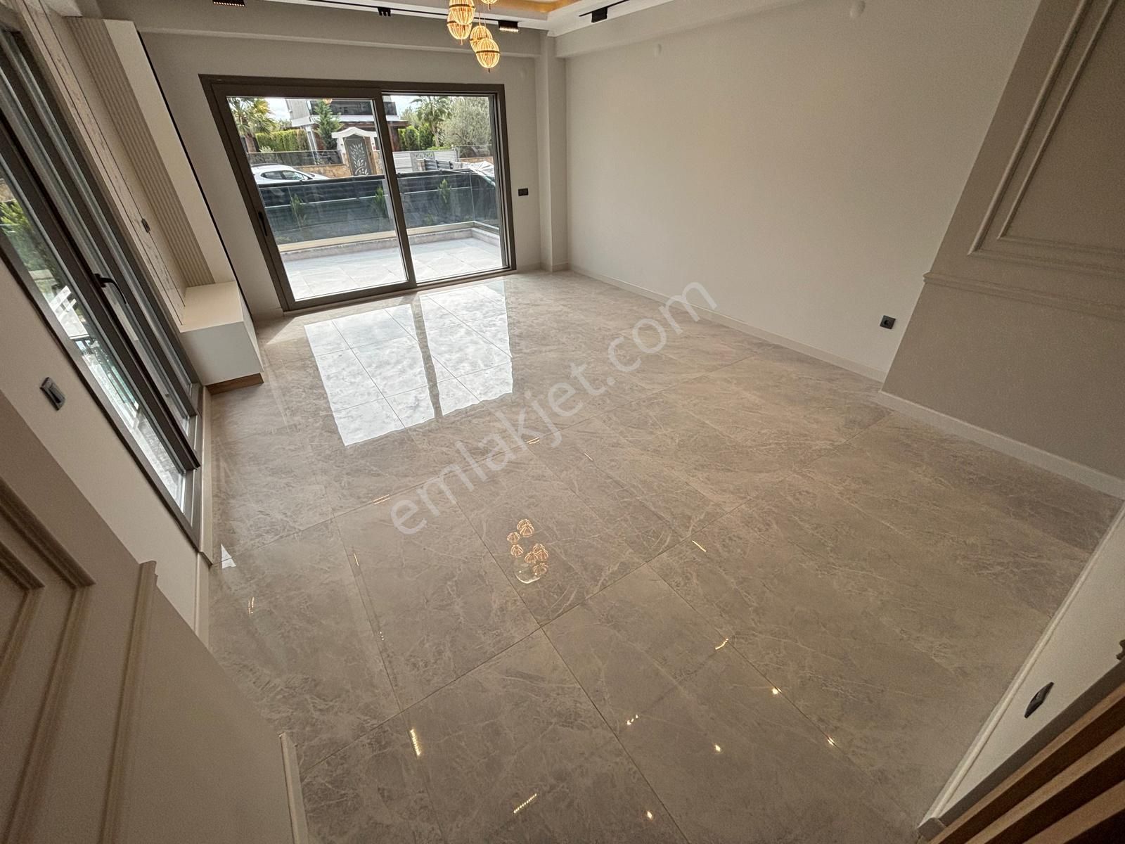 Yiğit'ten Güre'de 4+1 Site İçerisinde Müstakil Havuzlu Lüx Villa - Görsel 12