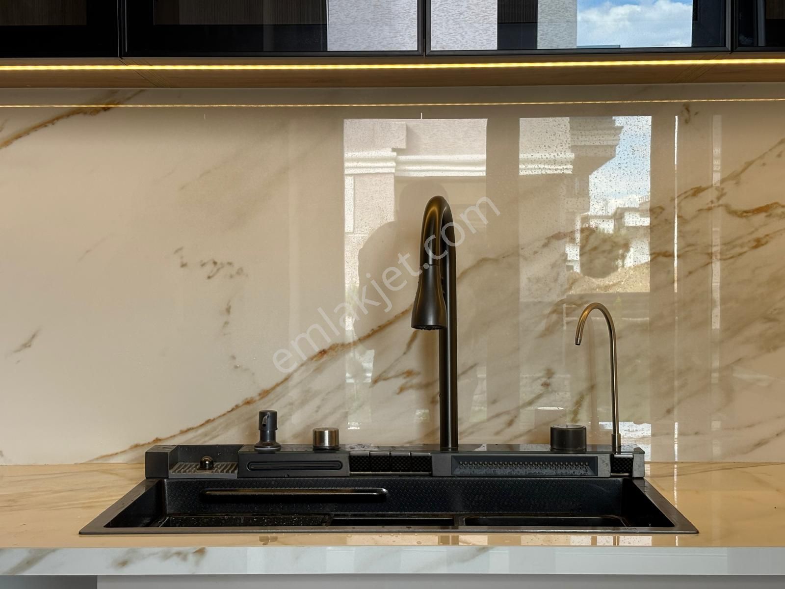 Yiğit'ten Güre'de 4+1 Site İçerisinde Müstakil Havuzlu Lüx Villa - Görsel 5