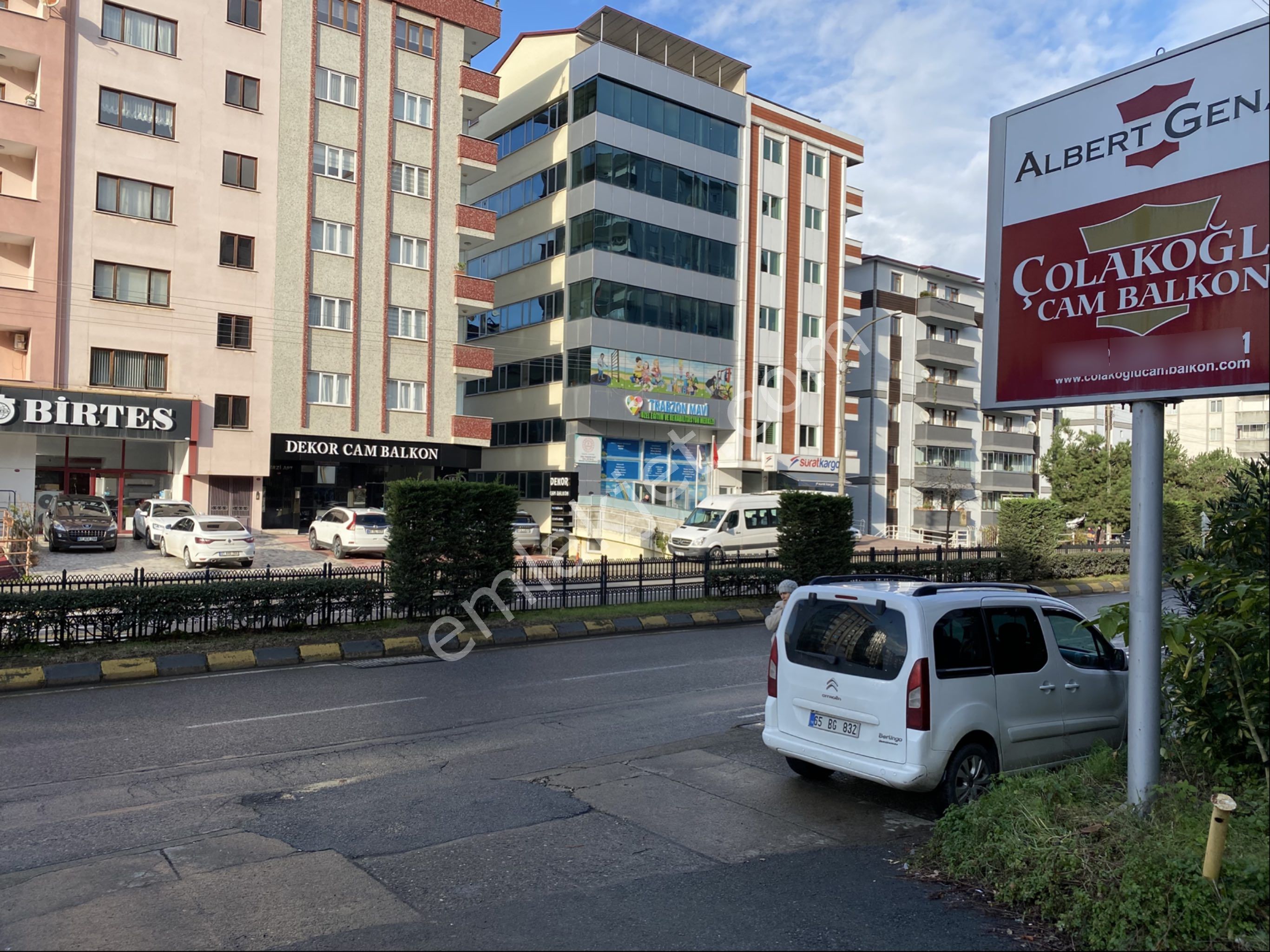 Öztürk Kardeşler Gayrimenkul'den Aydınlıkevler De Tanjant Yoluna Yakın Kiralık Dükkan - Görsel 6