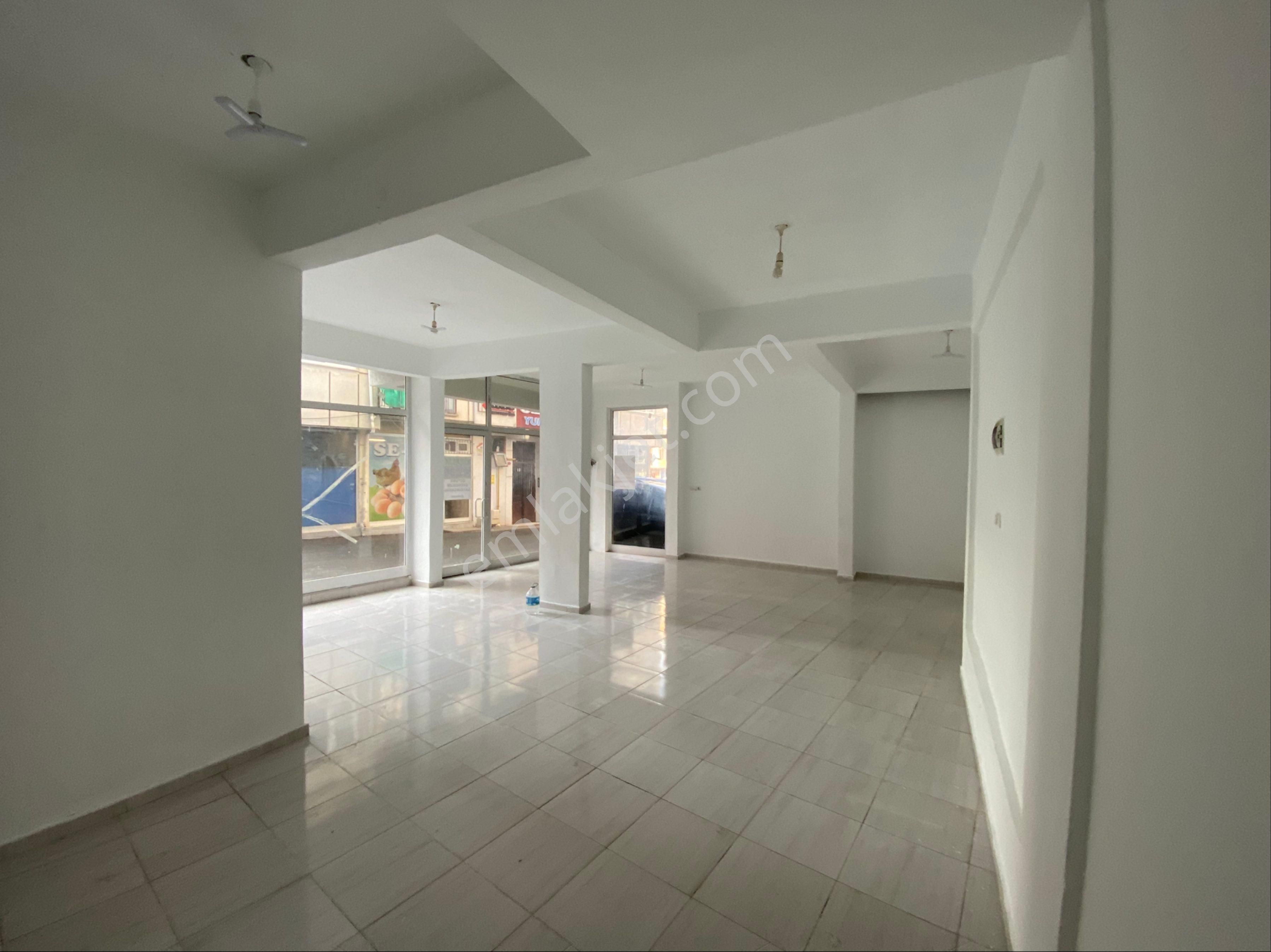 Öztürk Kardeşler Gayrimenkul'den Aydınlıkevler De Tanjant Yoluna Yakın Kiralık Dükkan - Görsel 13