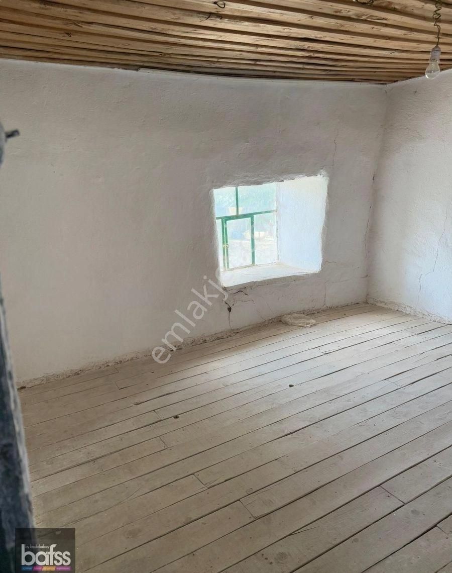 Çatağıl Köyünde Satılık 224 M2 Arsa İçerisinde Taş Ev - Görsel 4