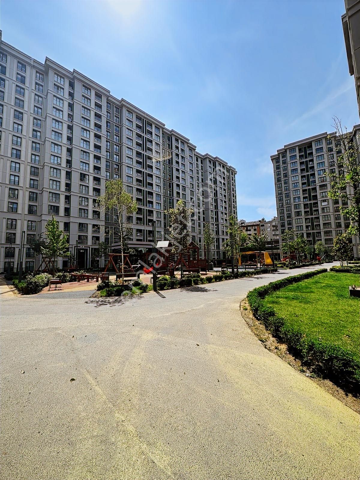 Loca Mahal Sitesi Geniş 2+1 Satılık Daire - Görsel 2