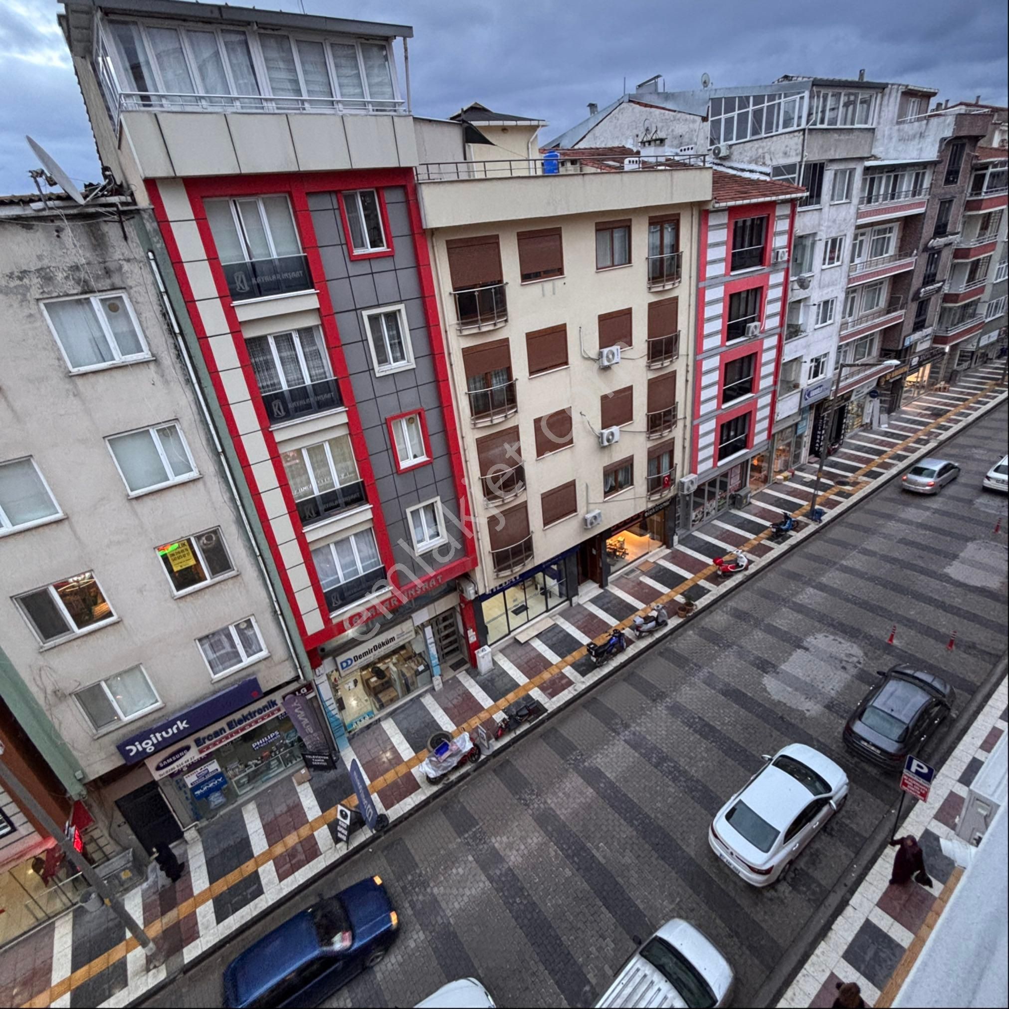 Biga Ada Mahallesinde Kiralık 3+1 Daire - Görsel 2