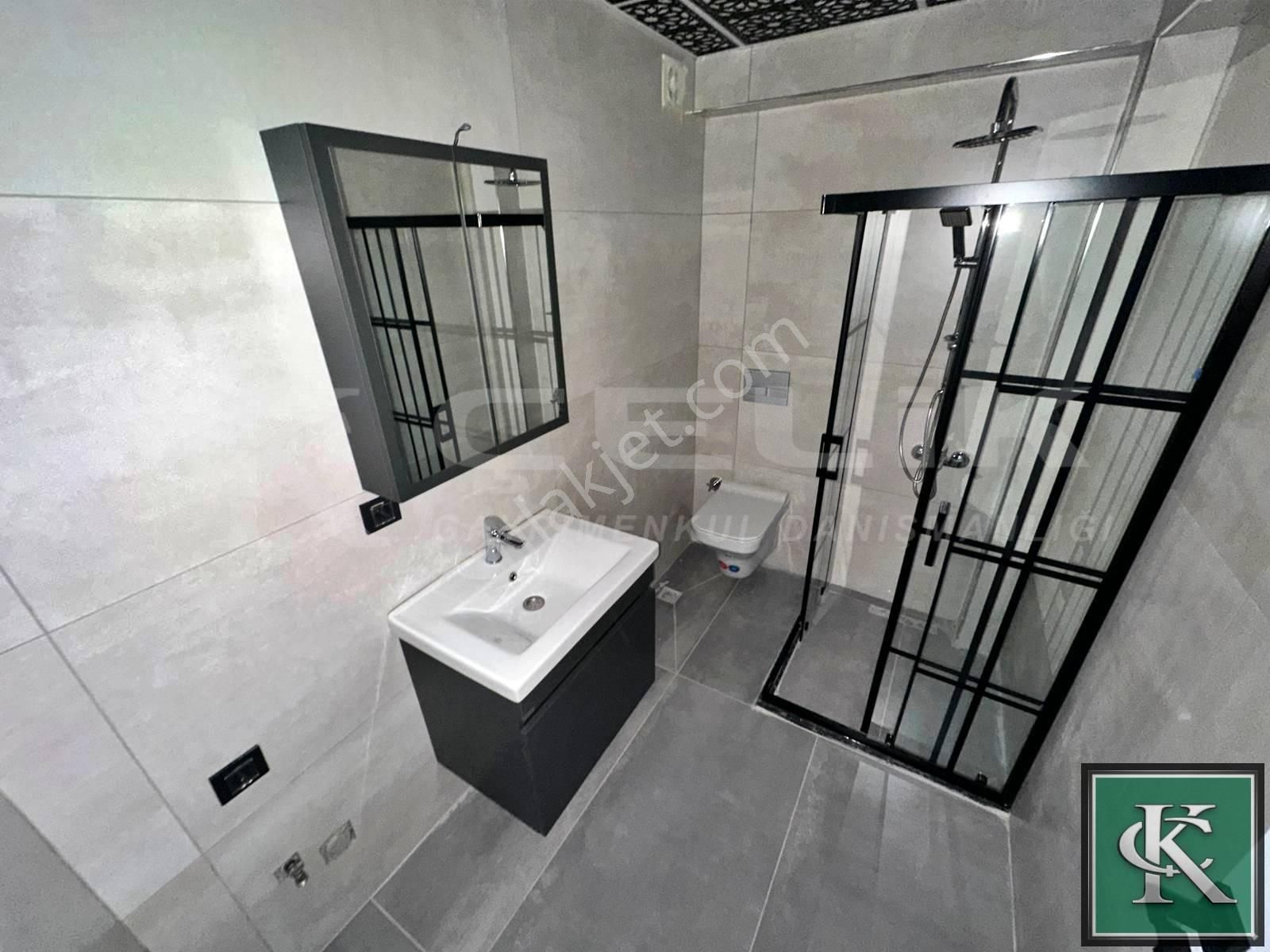 Çelik Emlaktan Yeni Mah 2+0 Oturuma Hazır Kiralık Daire - Görsel 4