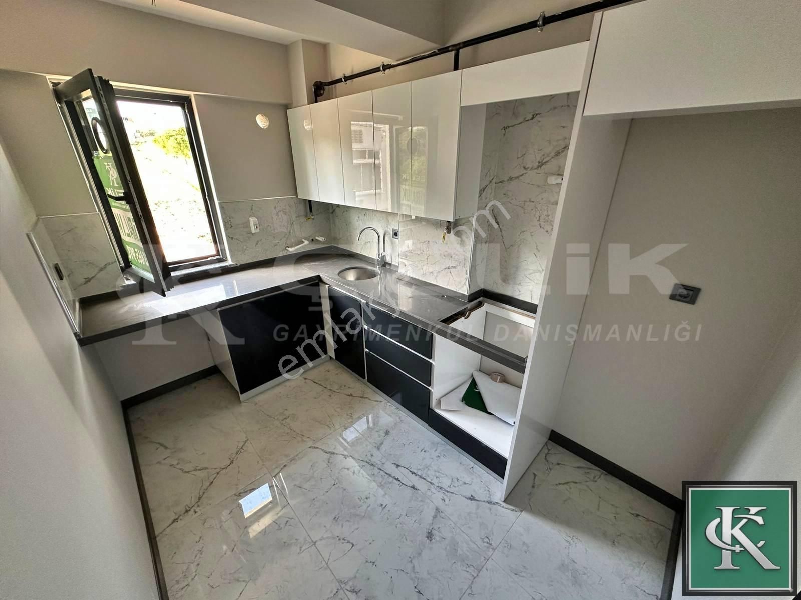 Çelik Emlaktan Yeni Mah 2+0 Oturuma Hazır Kiralık Daire - Görsel 19