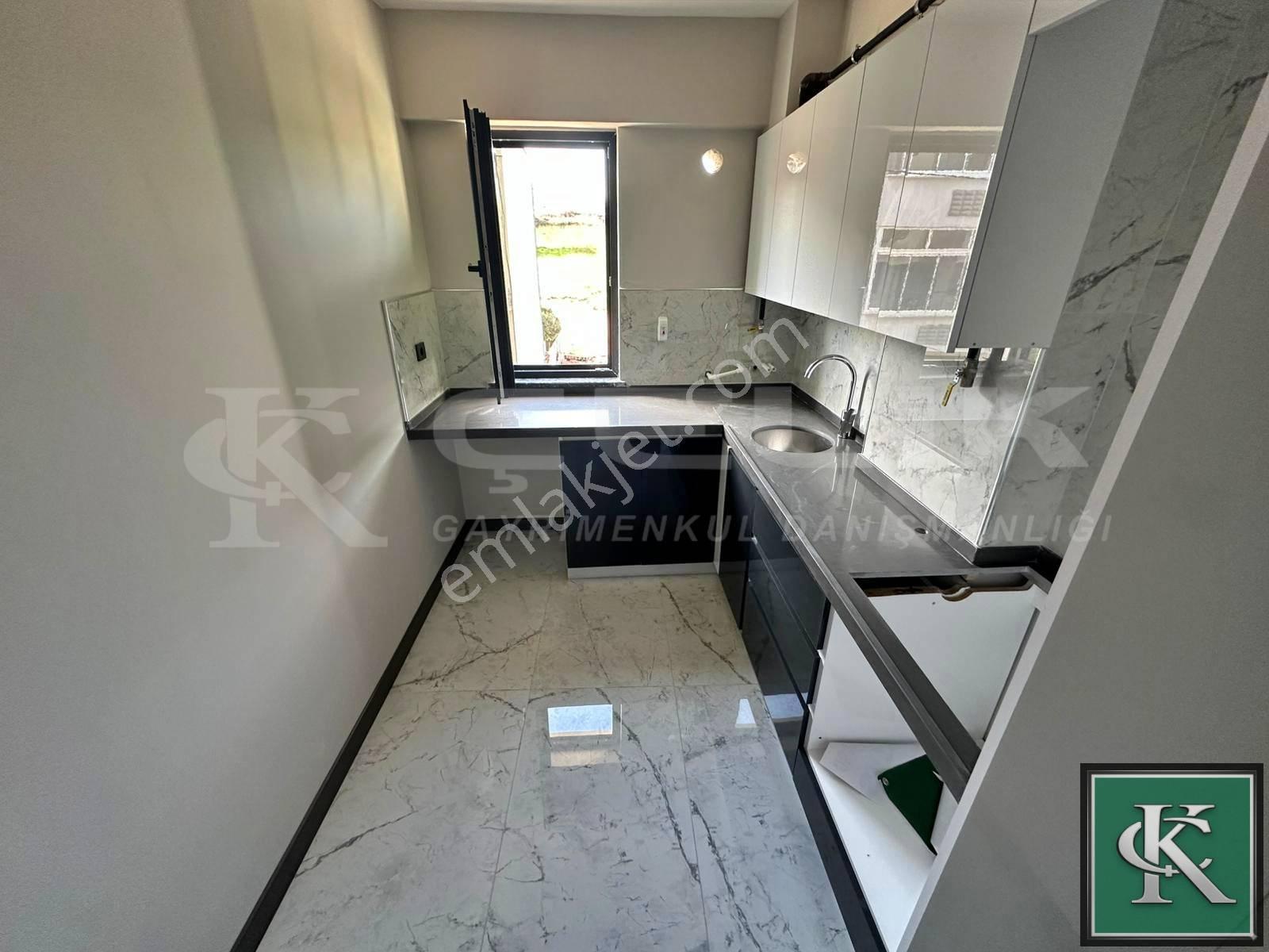 Çelik Emlaktan Yeni Mah 2+0 Oturuma Hazır Kiralık Daire - Görsel 9