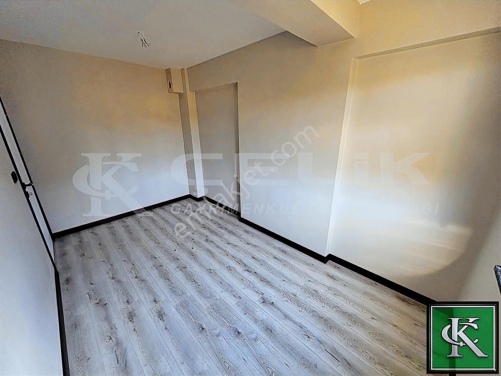 Çelik Emlaktan Yeni Mah 2+0 Oturuma Hazır Kiralık Daire - Görsel 14