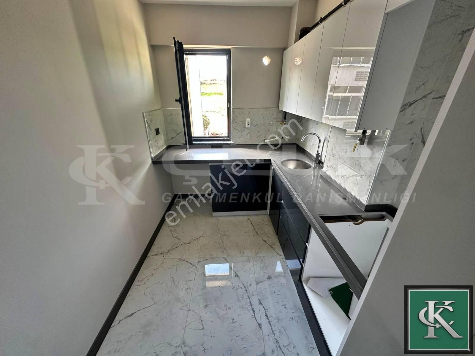 Çelik Emlaktan Yeni Mah 2+0 Oturuma Hazır Kiralık Daire - Görsel 22