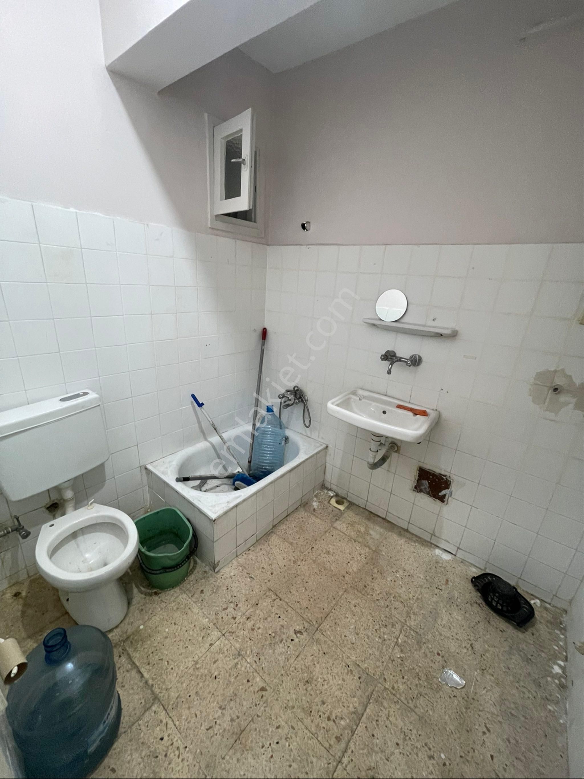 İzmirspor Bahçelievler’de Bacalı Bahçeli Ruhsatlı Yüksek Getirili Devren Kiralık İş Yeri - Görsel 14