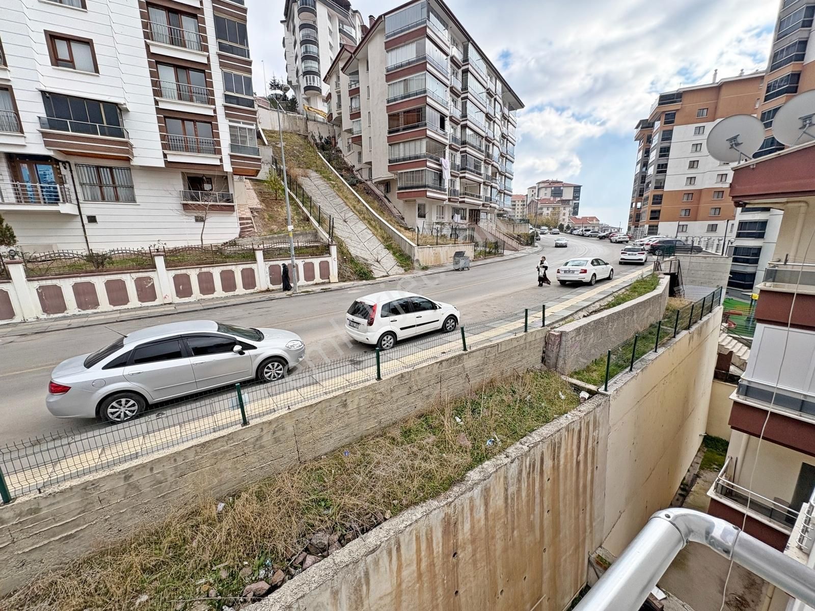 4+1 Katta Tek Daire Etlik Bulvar Paraleli Geniş Oturum Masrafsız - Görsel 7