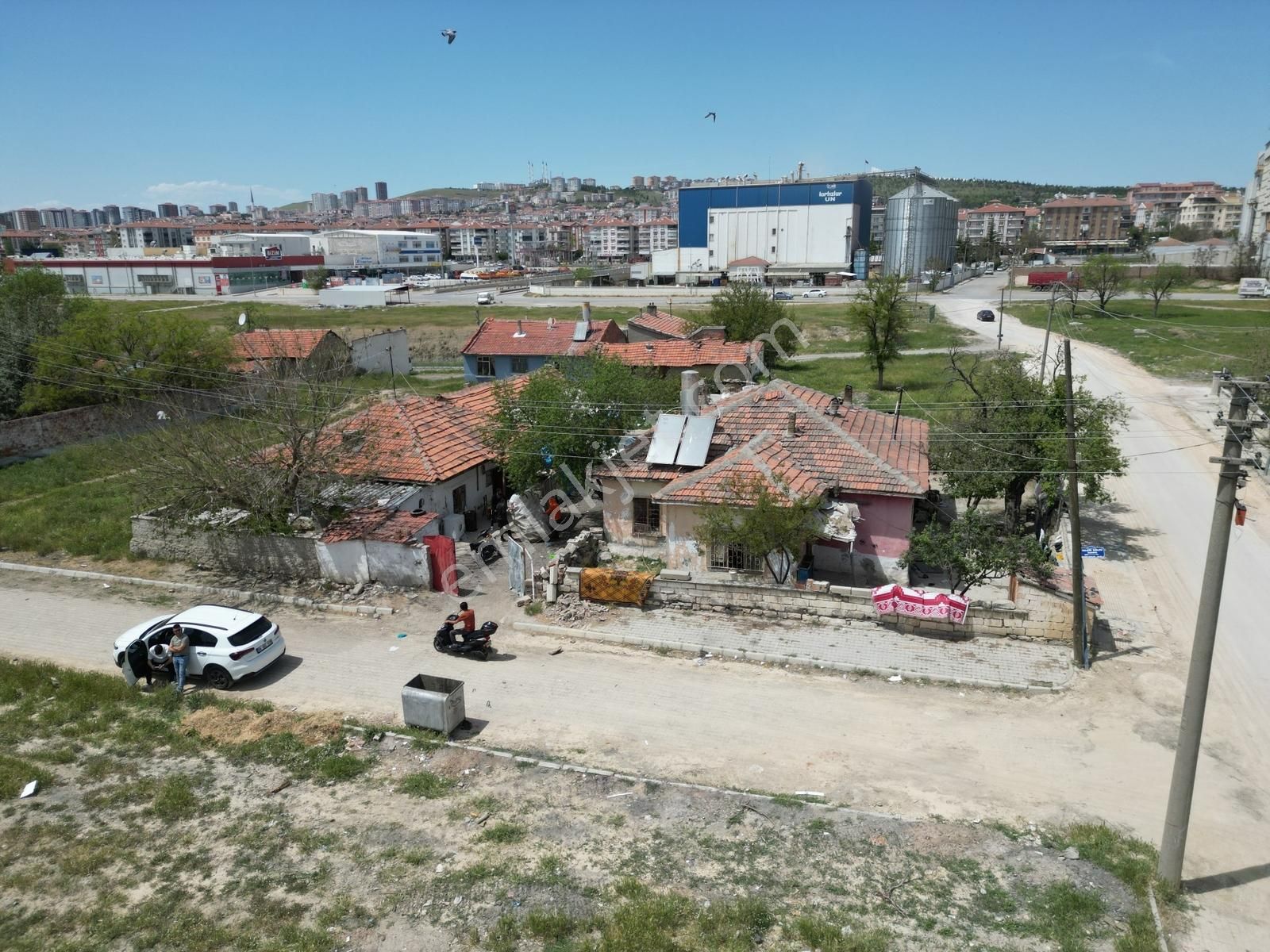 Tuna Gayrimenkul'den Satılık Yatırımlık Arsa - Görsel 3