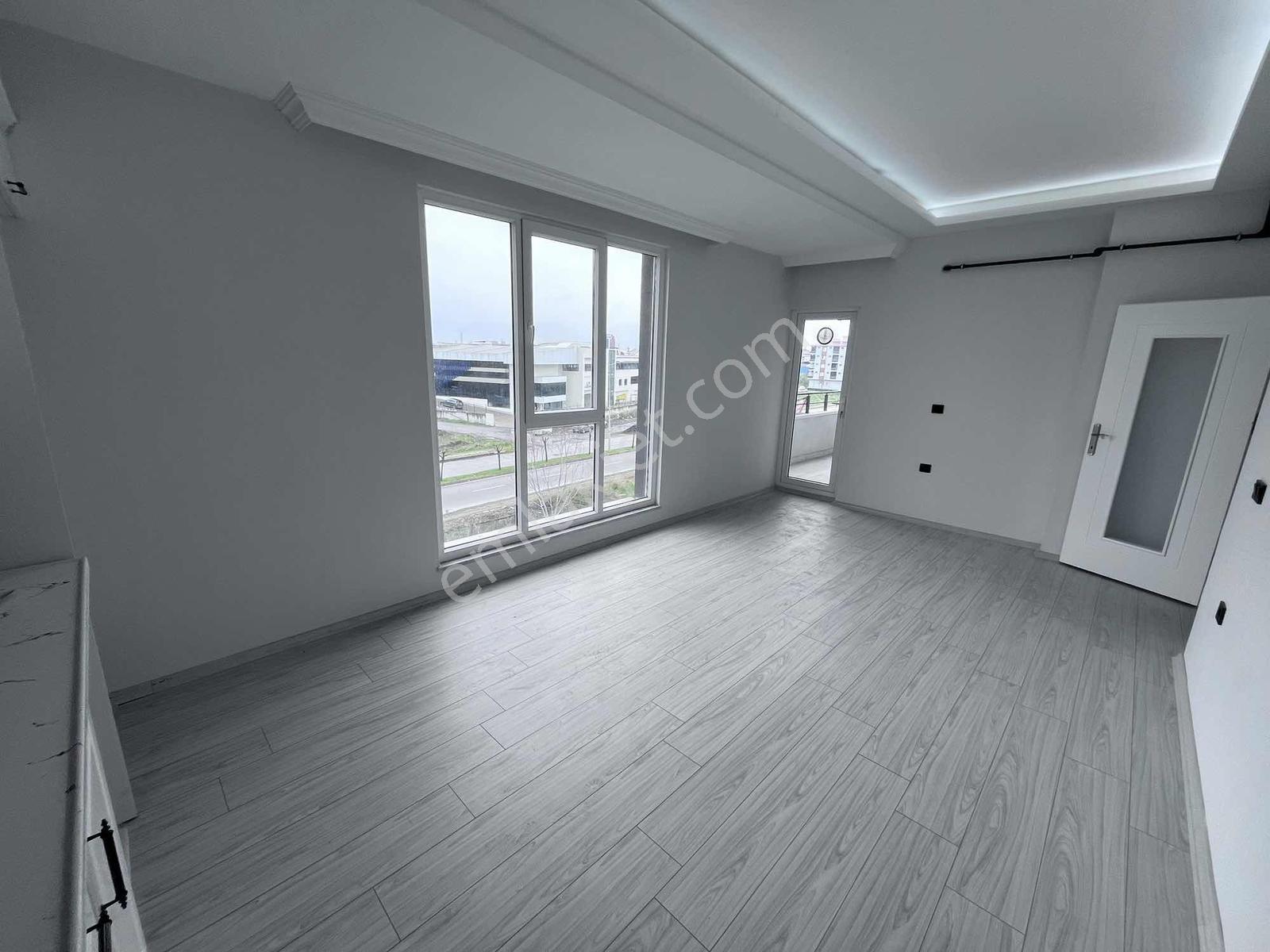 Yağmur Emlaktan Satılık Ara Kat Sıfır Ayarında 2+0 Daire - Görsel 22