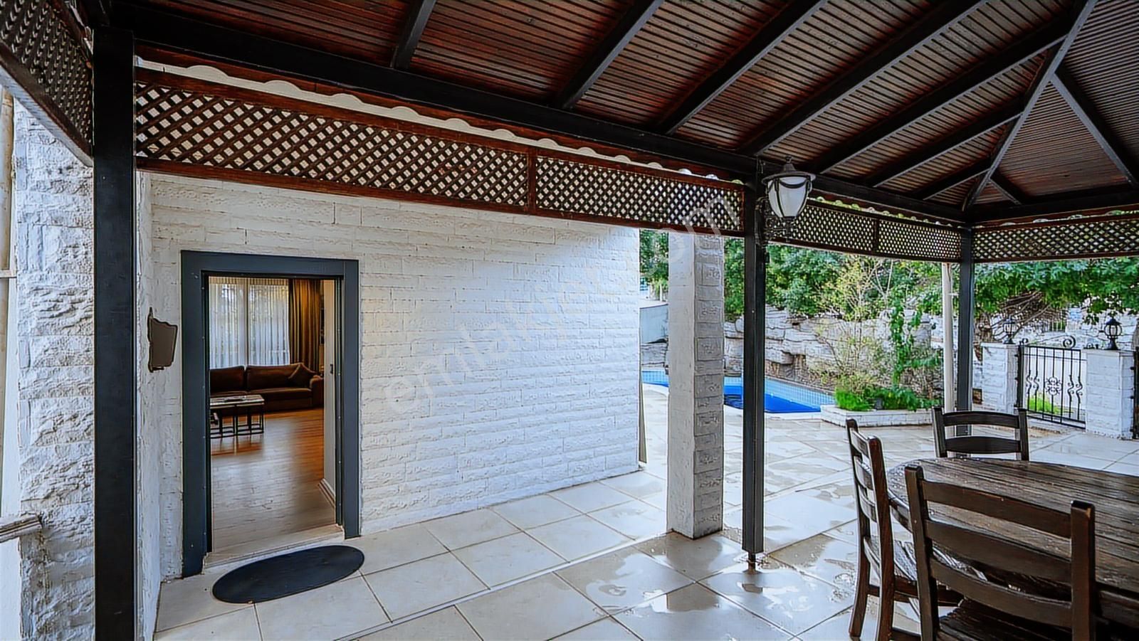Marmaris İçmeler'de Kiralık 4+1 Villa - Görsel 24
