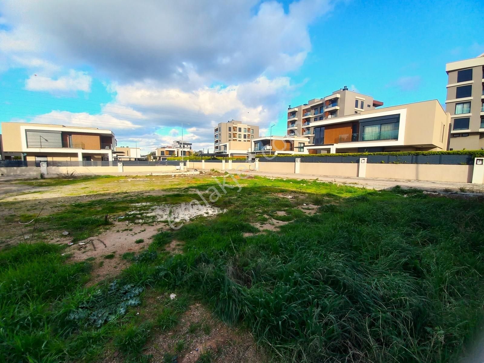 Güzelbahçe Yelki'de Yüksek Değeri Olan İmarlı Arsa - Görsel 3