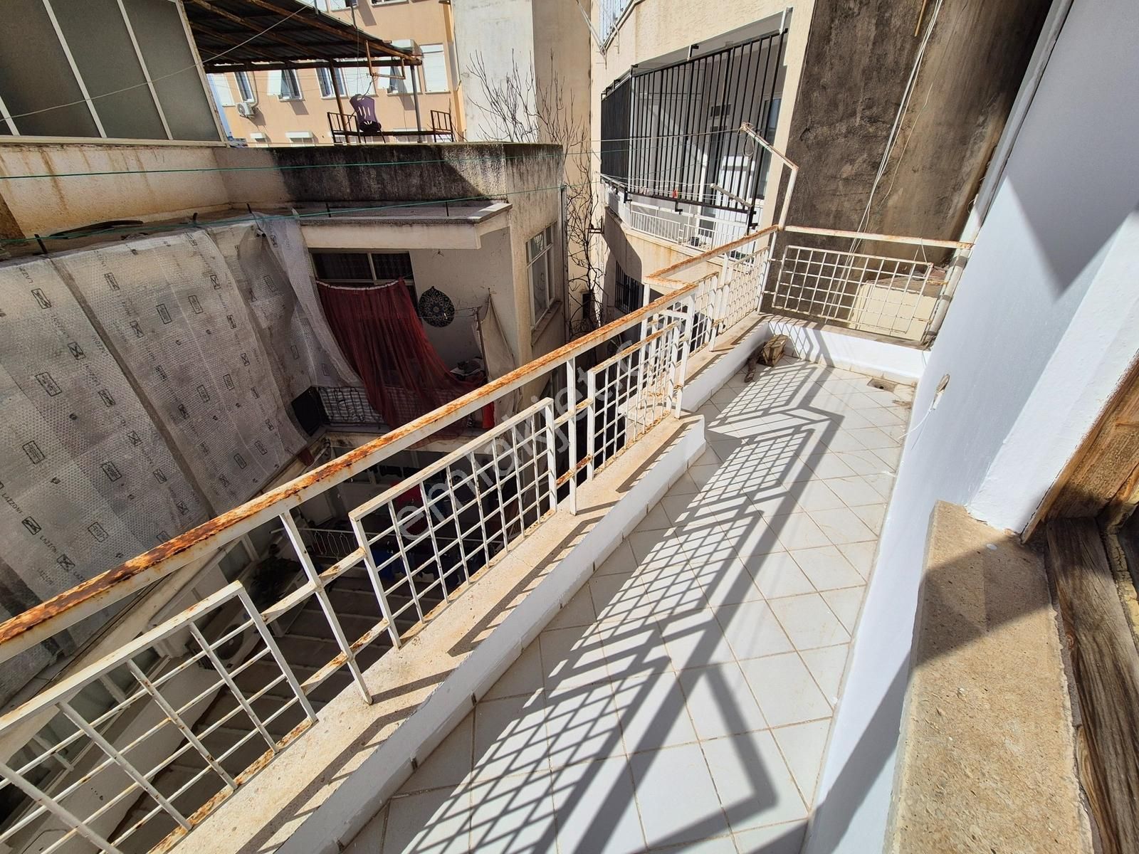 Kiracı Çıktı! Fırsat! Milli Egemenlik Caddesinde Satılık 3+1 - Görsel 29