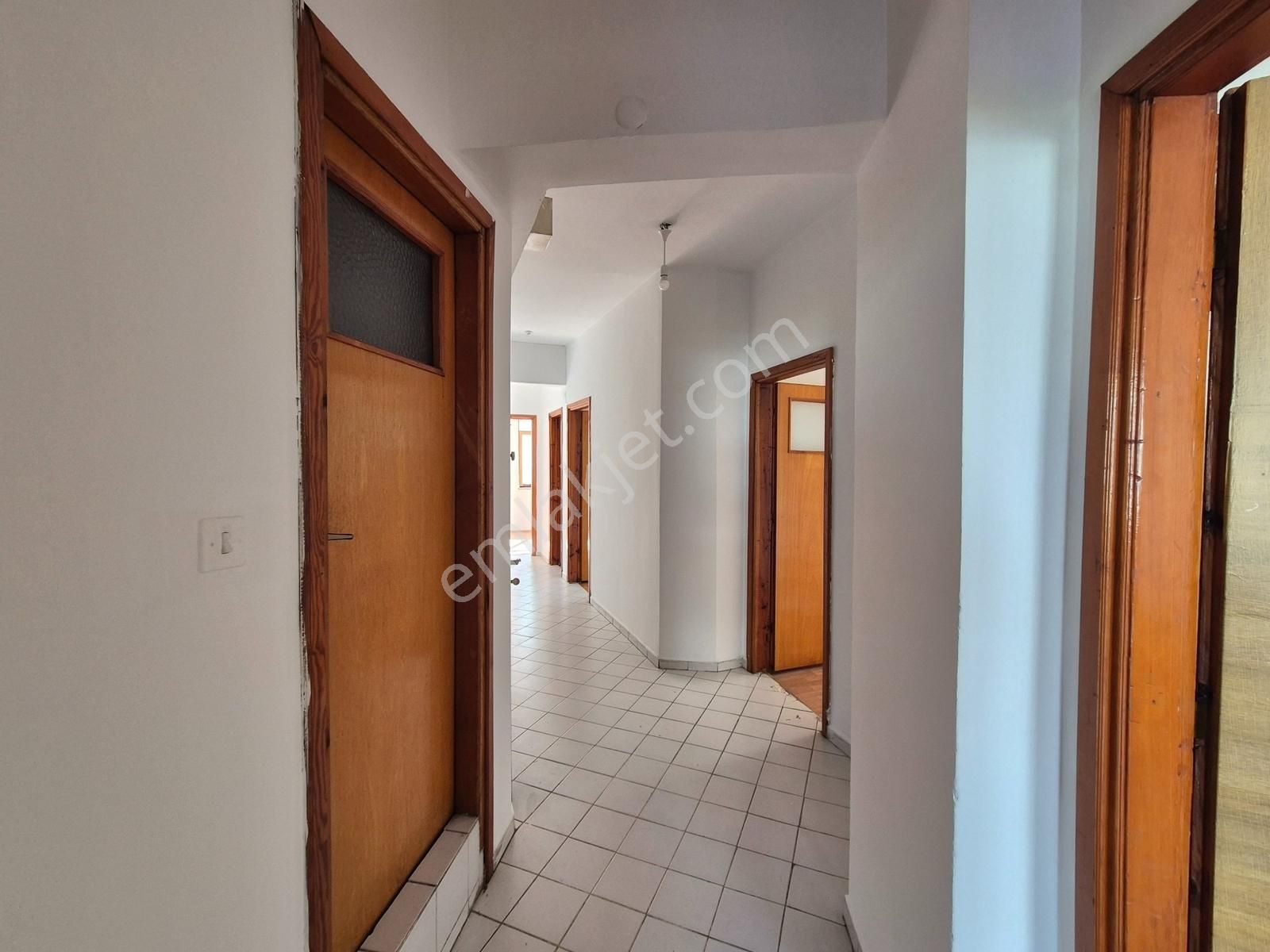 Kiracı Çıktı! Fırsat! Milli Egemenlik Caddesinde Satılık 3+1 - Görsel 20