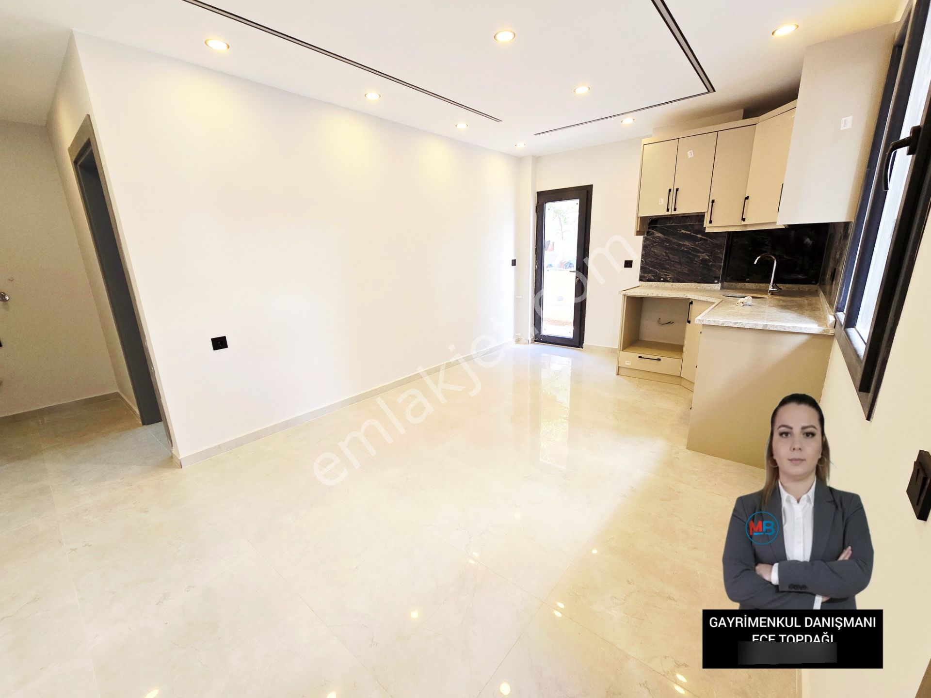 Didim'de Satılık 2+1 Ortakat Sıfır Asansörlü Ön Cephe Daire - Görsel 12