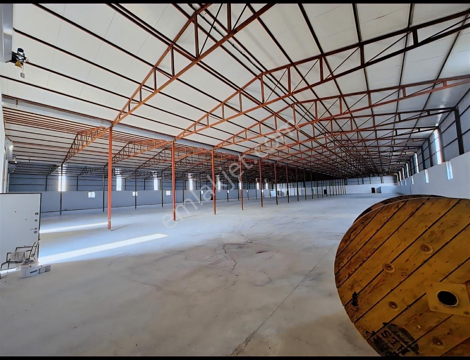 Yenigöl De 4000 M2 Kiralik Depo - Görsel 2