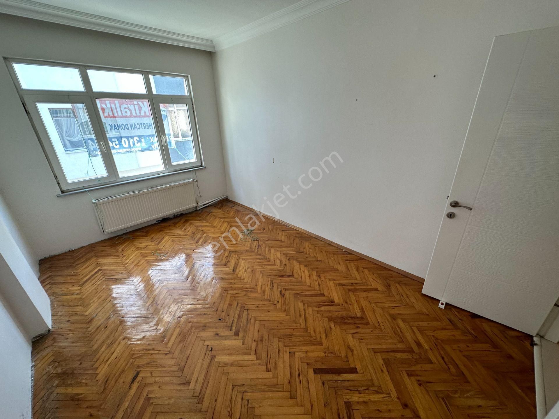 Remax Ümraniye Çarşı Öğrenciye Uygun Metro Dibinde Kiralık Daire - Görsel 21