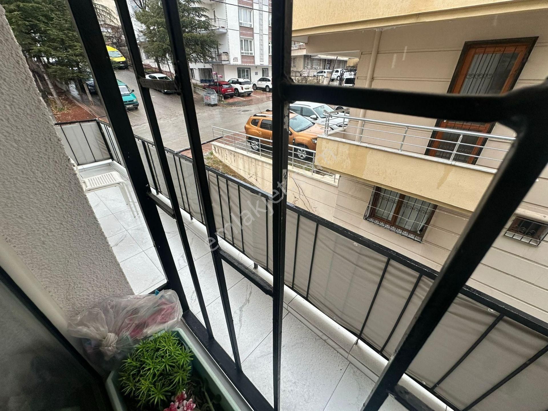 Danışment Göbek Yakını Orta Katta 3+1 Ön Güney Full Yapılı - Görsel 4