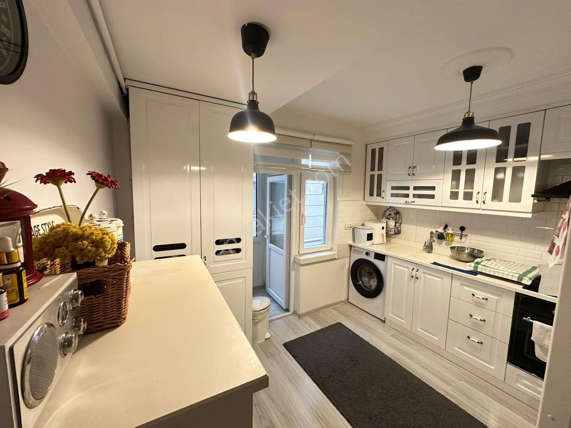 Danışment Göbek Yakını Orta Katta 3+1 Ön Güney Full Yapılı - Görsel 11