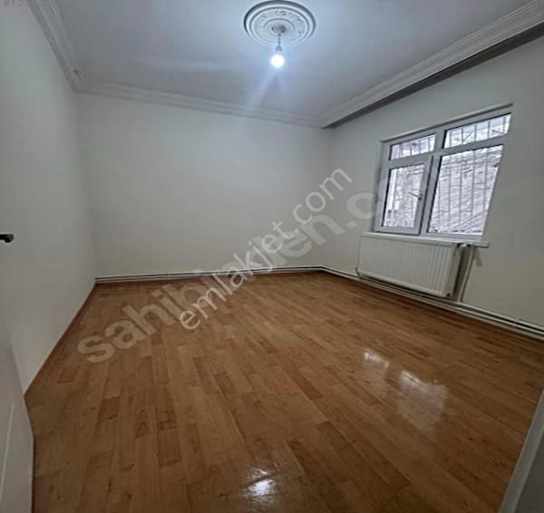 19 Mayıs Mahallesinde 3+1 Bahçe Katısatılık Daire - Görsel 13