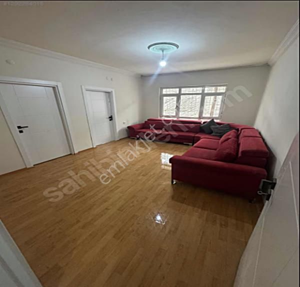 19 Mayıs Mahallesinde 3+1 Bahçe Katısatılık Daire