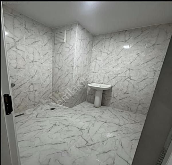 19 Mayıs Mahallesinde 3+1 Bahçe Katısatılık Daire - Görsel 5