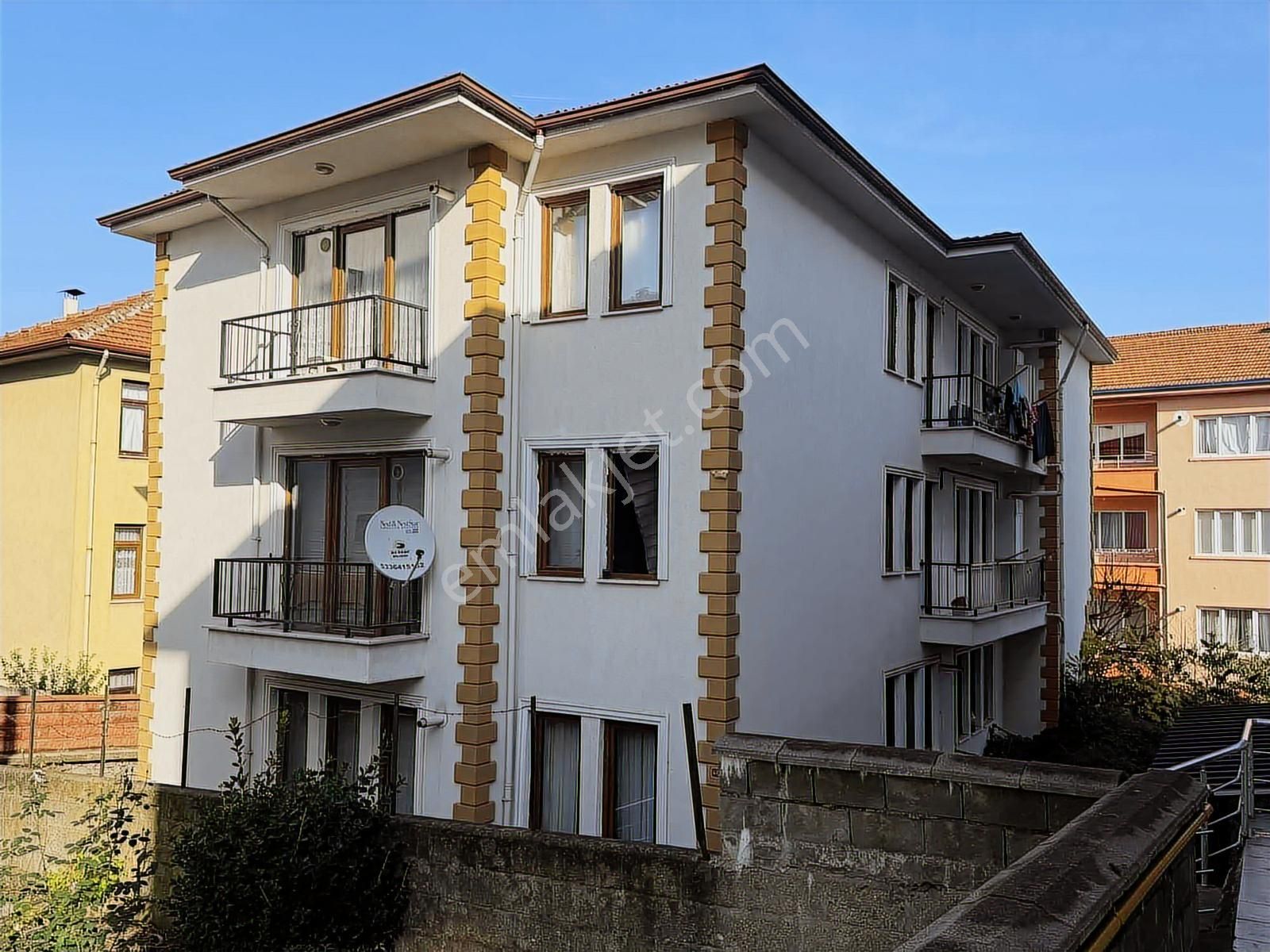 Yukarı Çarşı (havuz'da) Fırsat 1+1 Satılık 55m² Daire