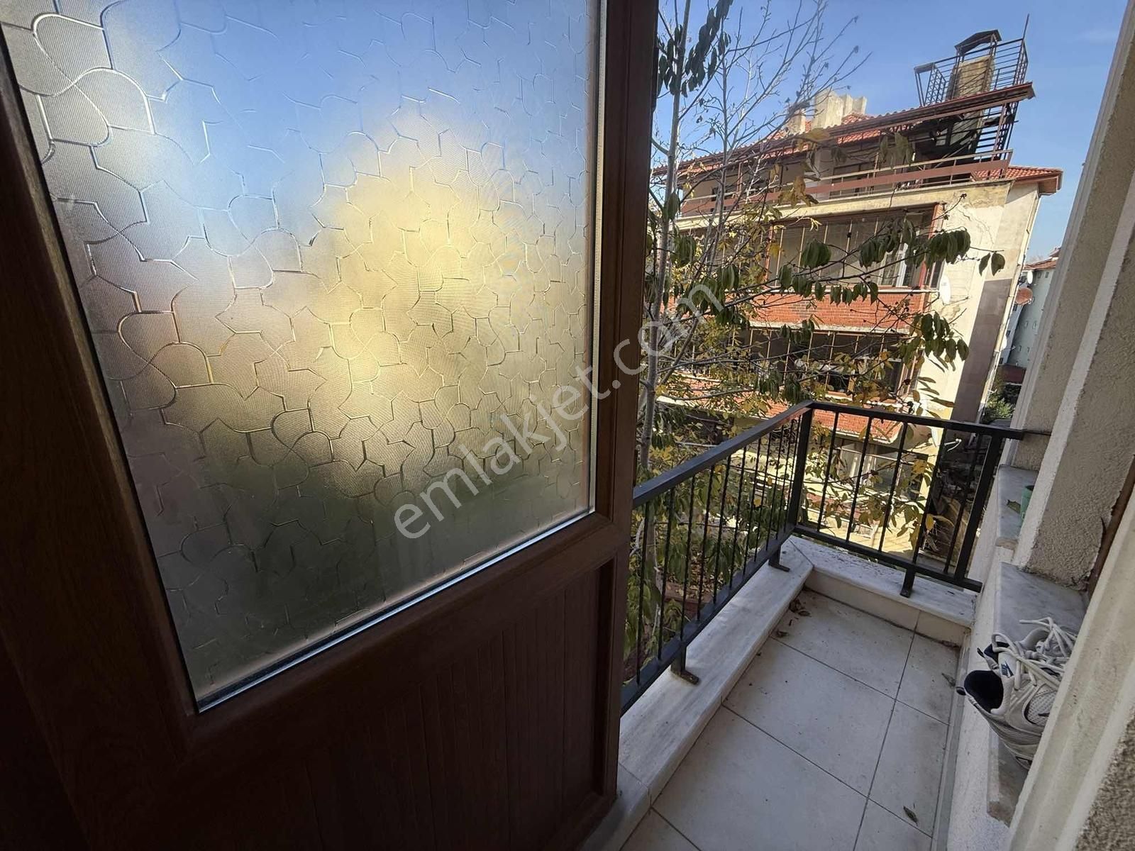 Yukarı Çarşı (havuz'da) Fırsat 1+1 Satılık 55m² Daire - Görsel 2