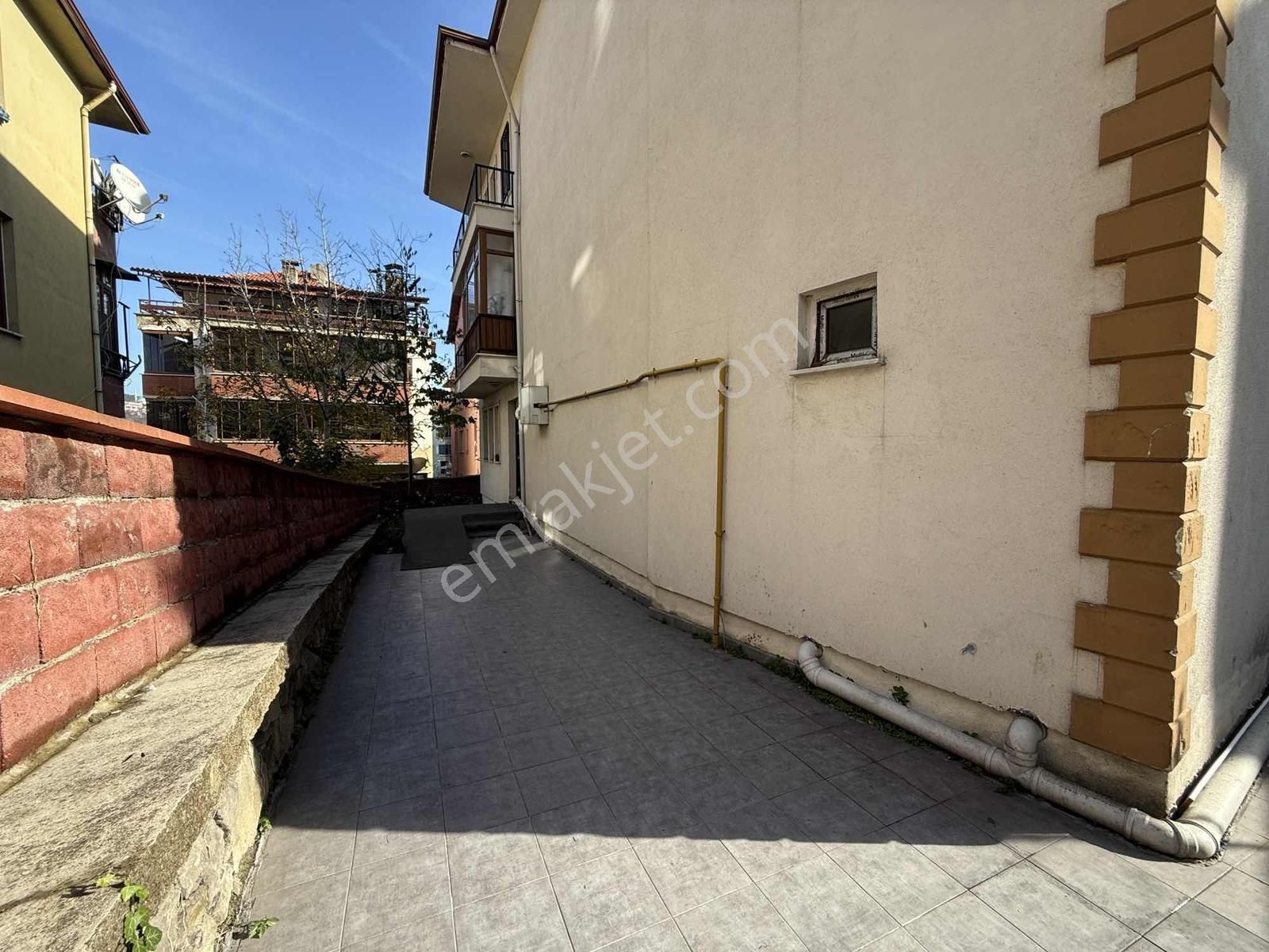 Yukarı Çarşı (havuz'da) Fırsat 1+1 Satılık 55m² Daire - Görsel 16