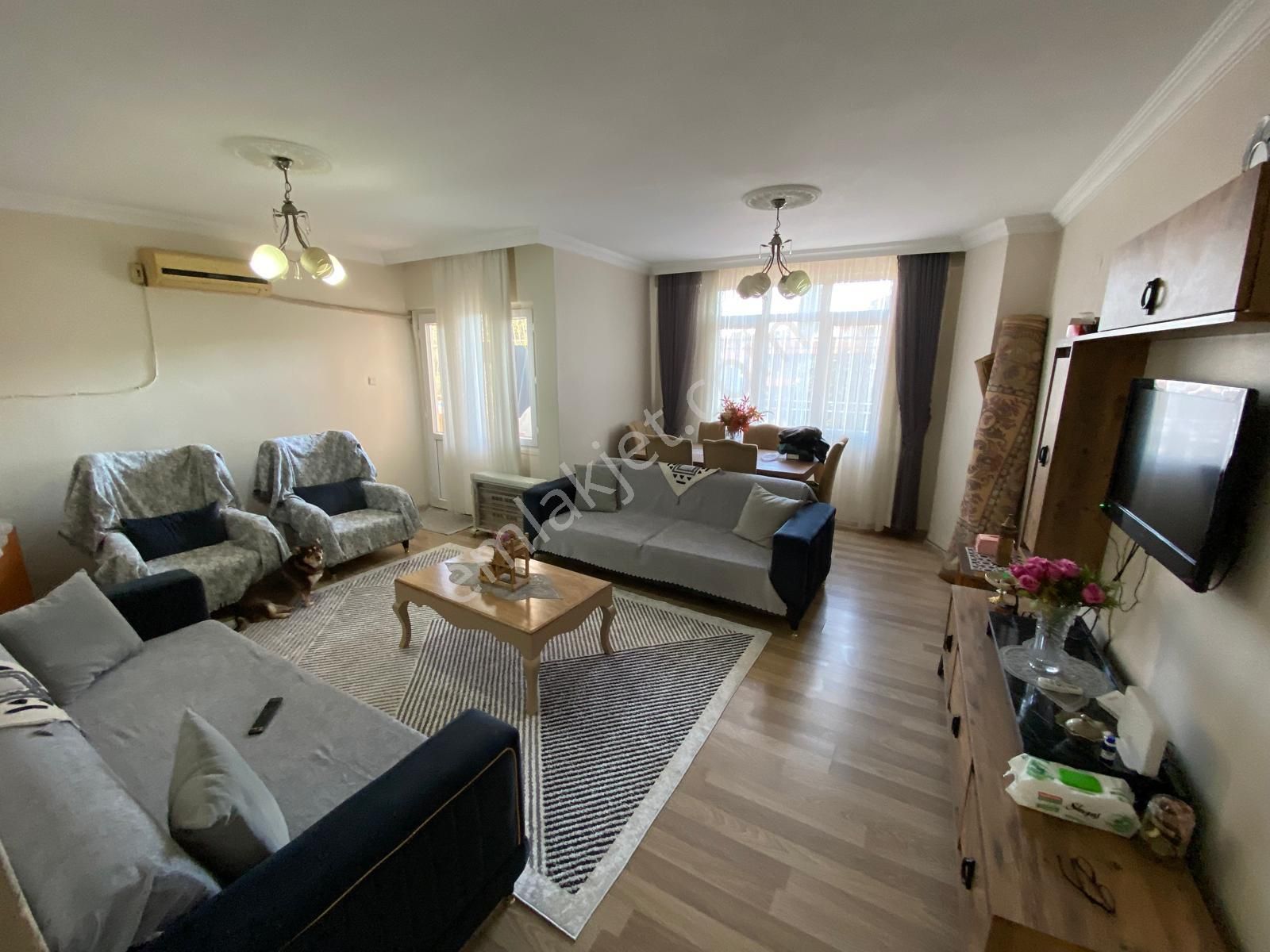 Yeşilyurt Mahallesinde Bulvara Yakın 3+1 Daire