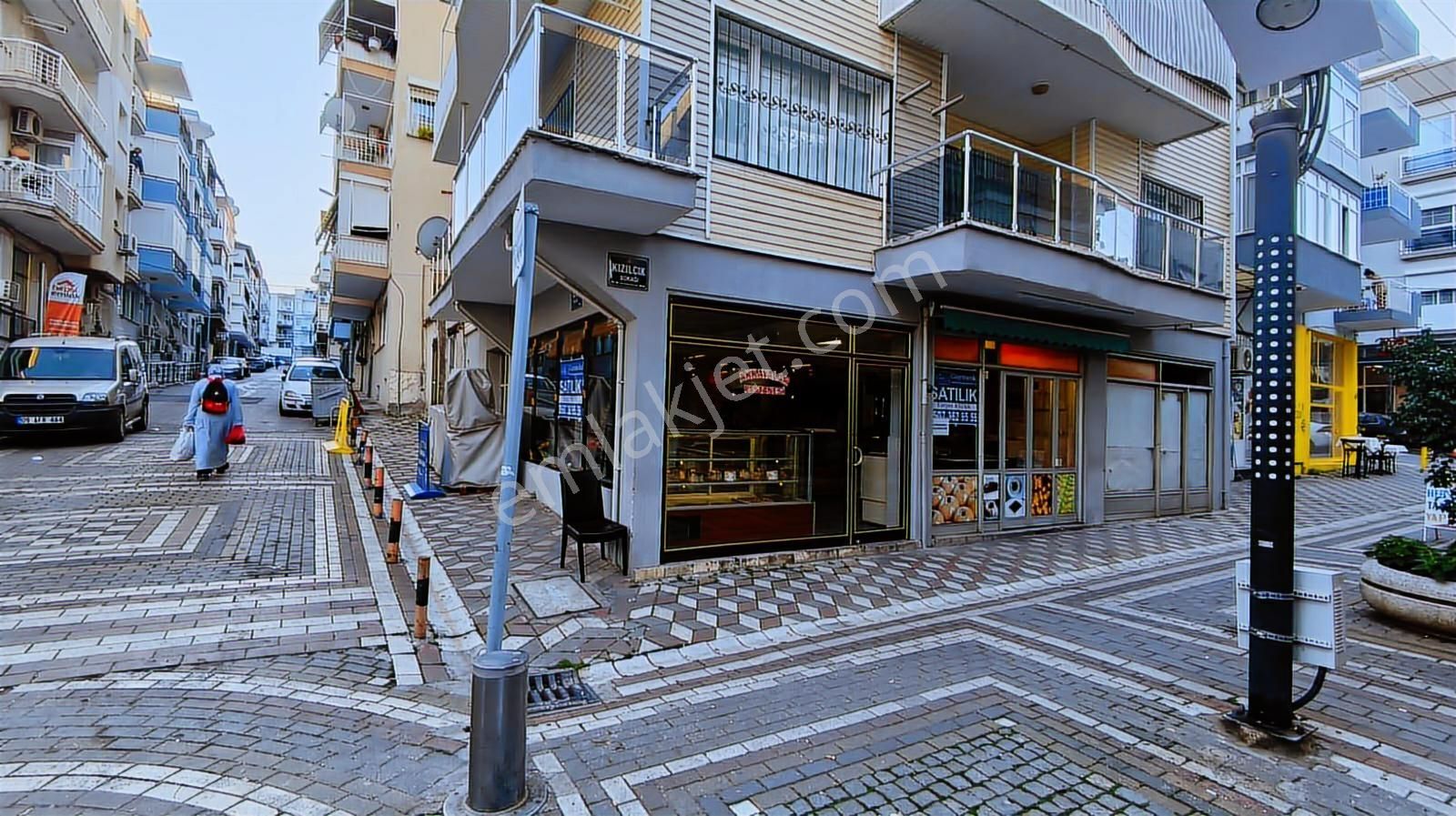 Balçova Sevgi Yolunda Köşe Konumlu 180 M² Fırın Ruhsatlı Satılık - Görsel 11