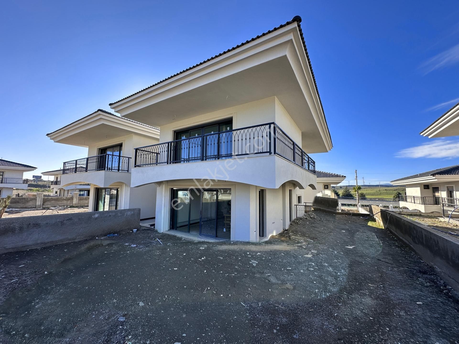 Seferihisar Düzce Teos Vita İnci Evleri 5+1 Satılık Villa