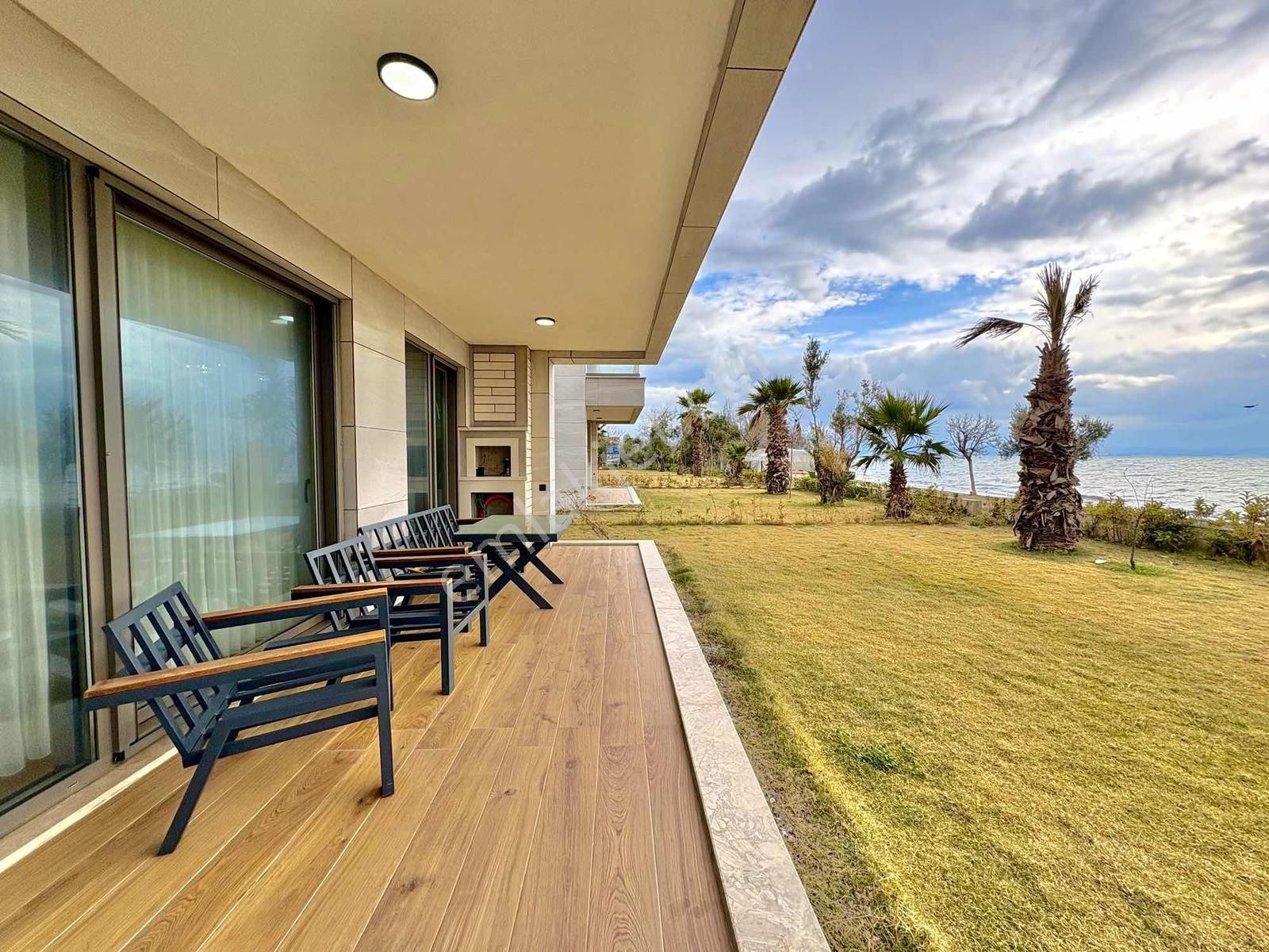 ▄sadece Onur Yıldırımdan Denize Sıfır Havuzlu Eşyalı 5+1 Villa▀ - Görsel 3