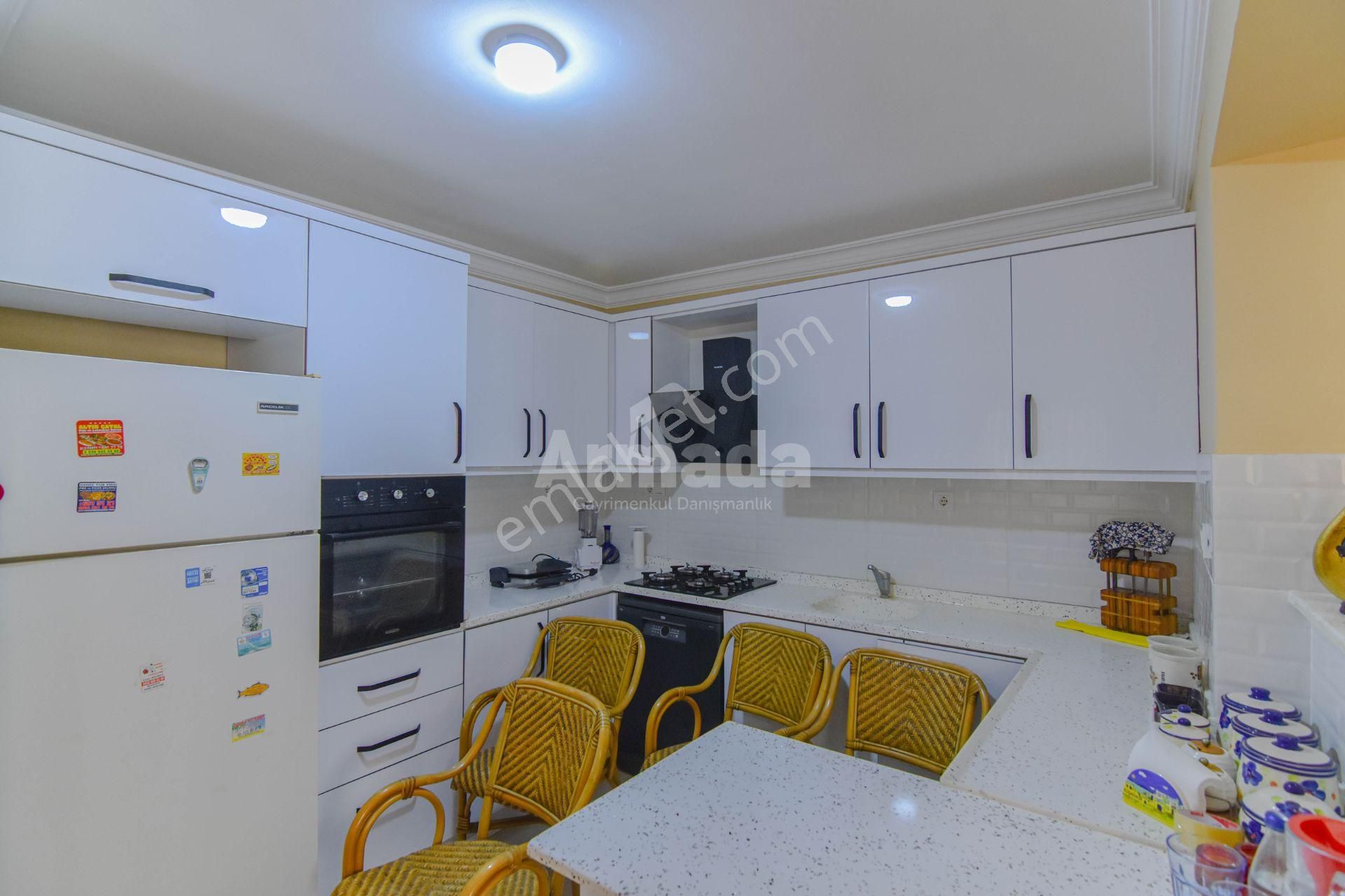 Kuşadası Soğucak'ta Denize Sıfır Satılık 4+1 Müstakil Villa - Görsel 17