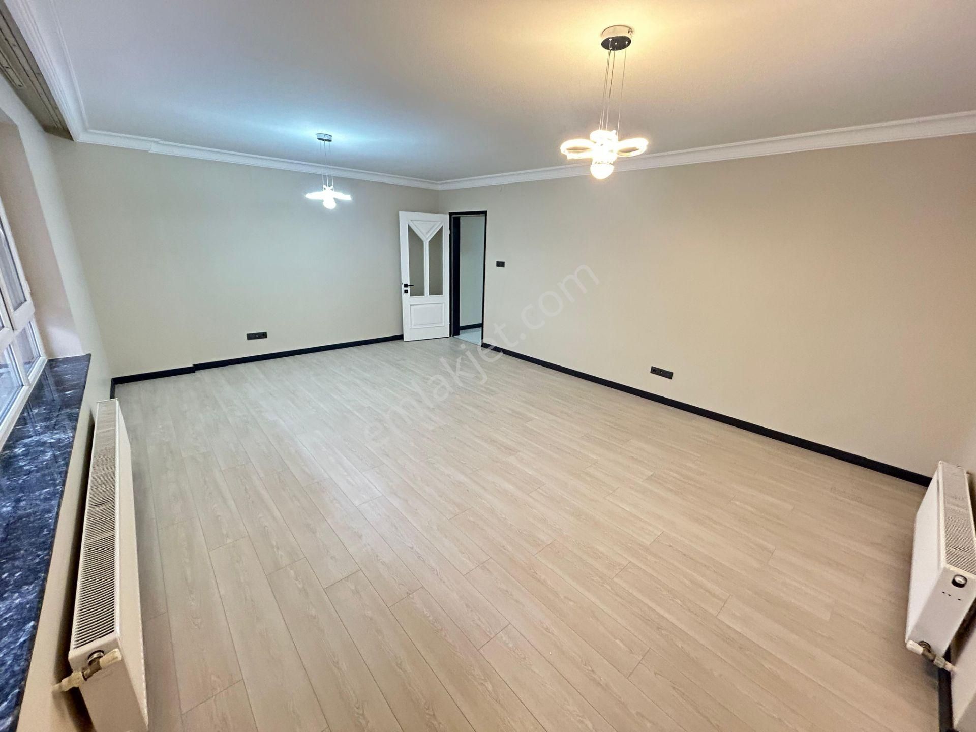 Taner'den Dikmen'de 4+1+kiler 2 Banyolu Asansörlü Kapalı Garajlı - Görsel 28