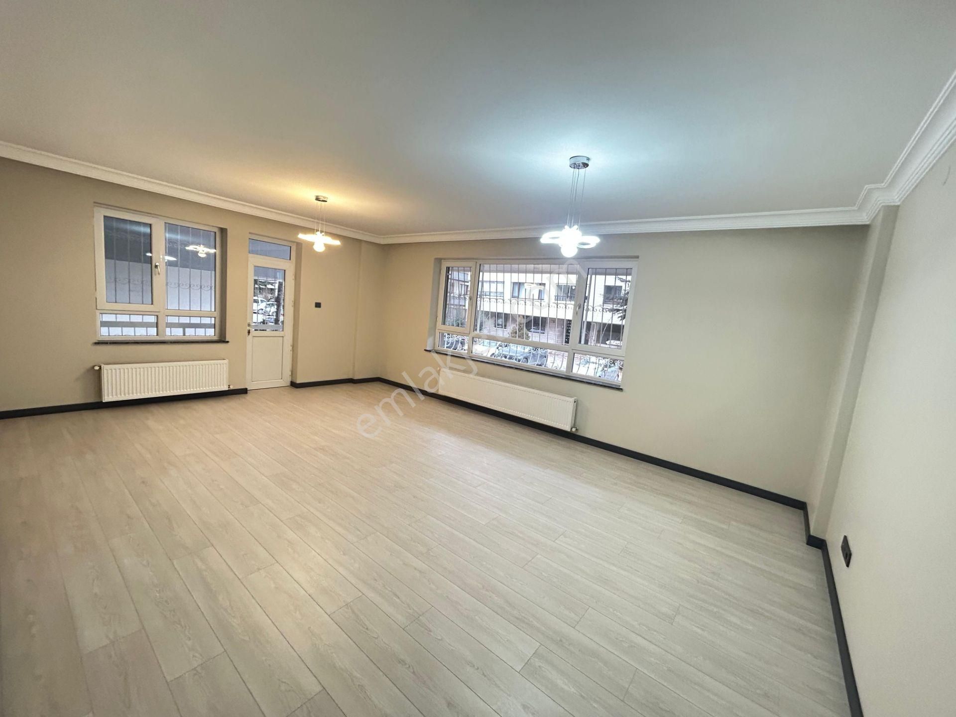 Taner'den Dikmen'de 4+1+kiler 2 Banyolu Asansörlü Kapalı Garajlı - Görsel 13