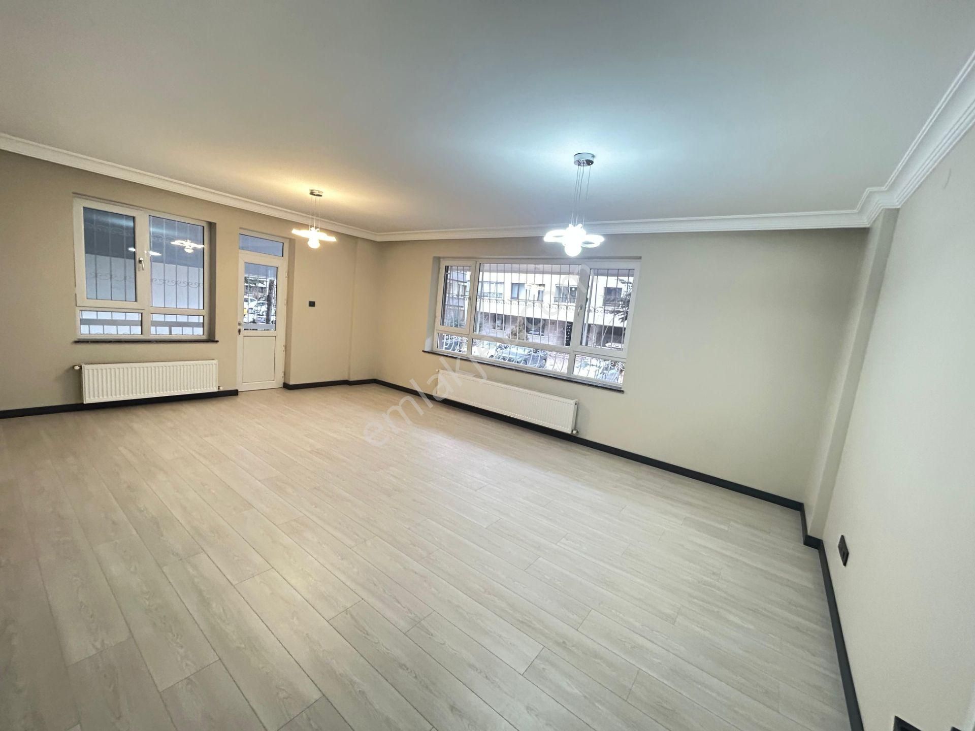 Taner'den Dikmen'de 4+1+kiler 2 Banyolu Asansörlü Kapalı Garajlı - Görsel 3