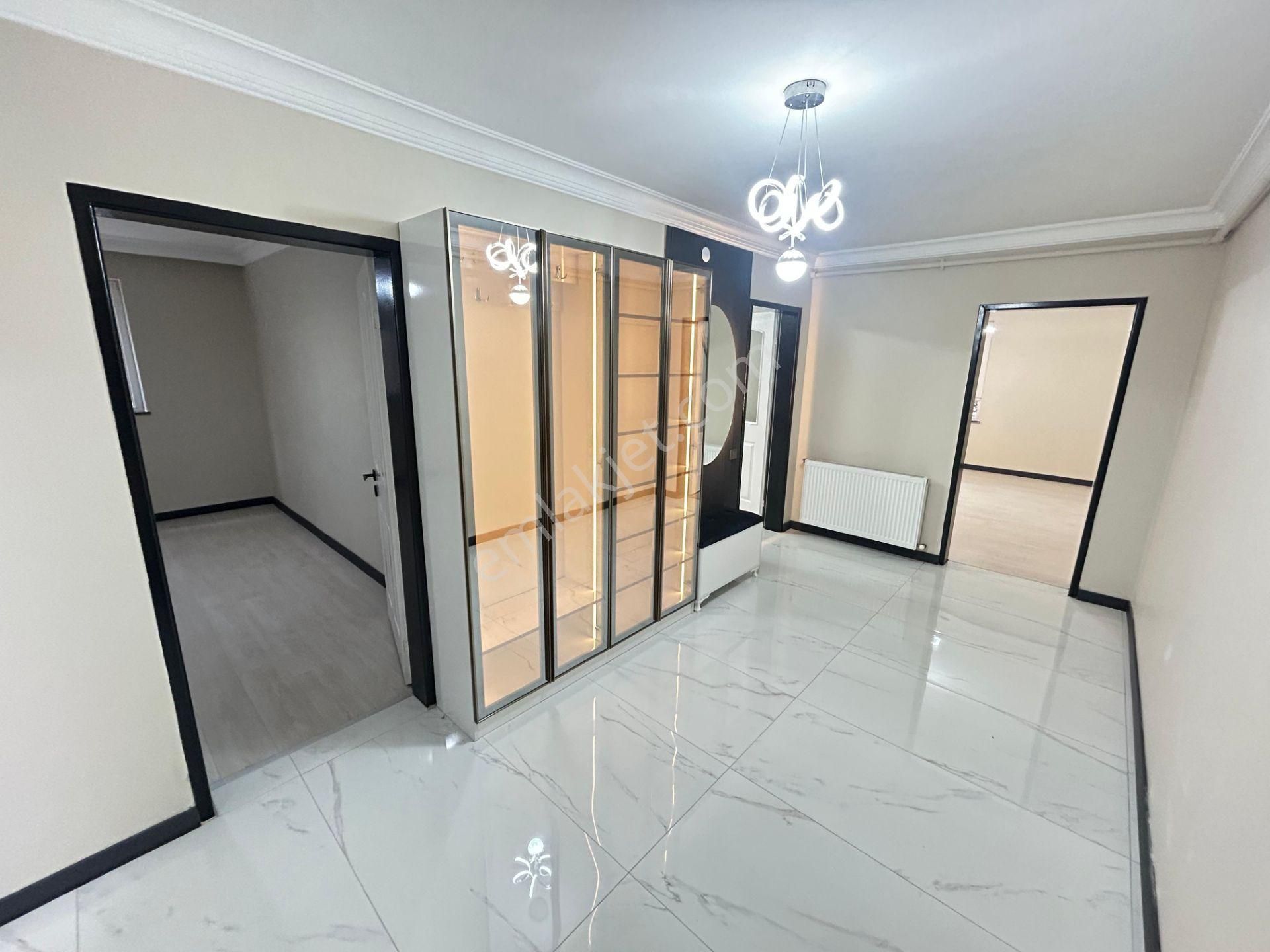 Taner'den Dikmen'de 4+1+kiler 2 Banyolu Asansörlü Kapalı Garajlı - Görsel 18