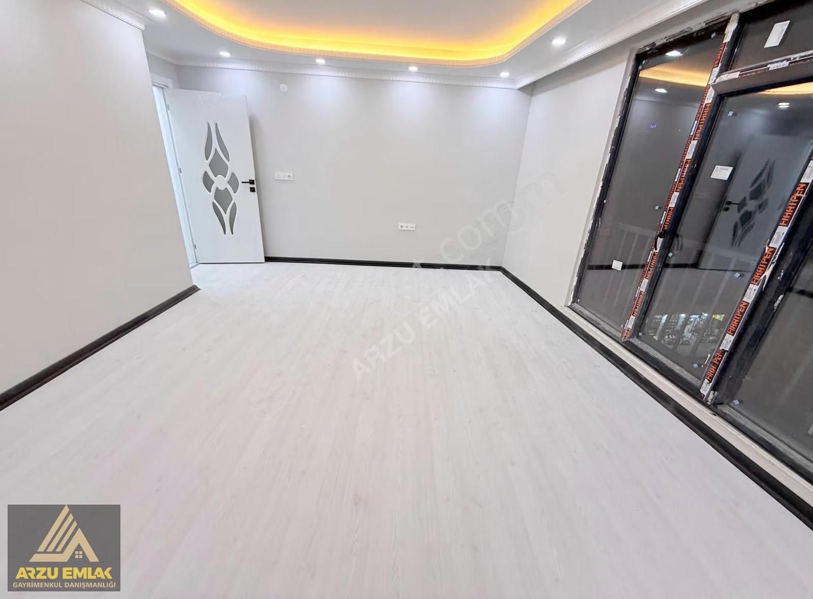 Arzu Emlaktan 75.yıl.mah Satılık 3+1sıfır Ebeveyn Banyolu Daire - Görsel 5