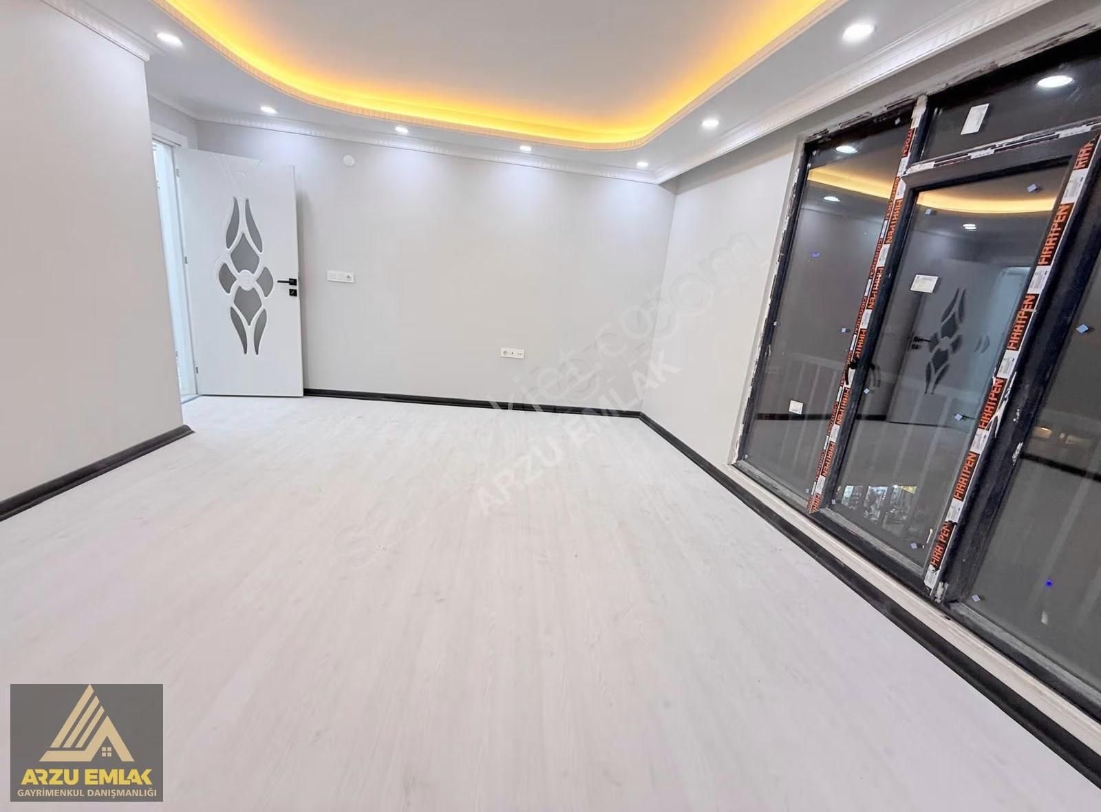 Arzu Emlaktan 75.yıl.mah Satılık 3+1sıfır Ebeveyn Banyolu Daire - Görsel 2