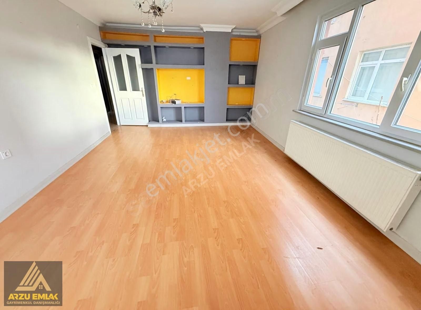 Arzu Emlaktan Zübeydehanım Mah Satılık 2+1 2.kat Fırsat Daire